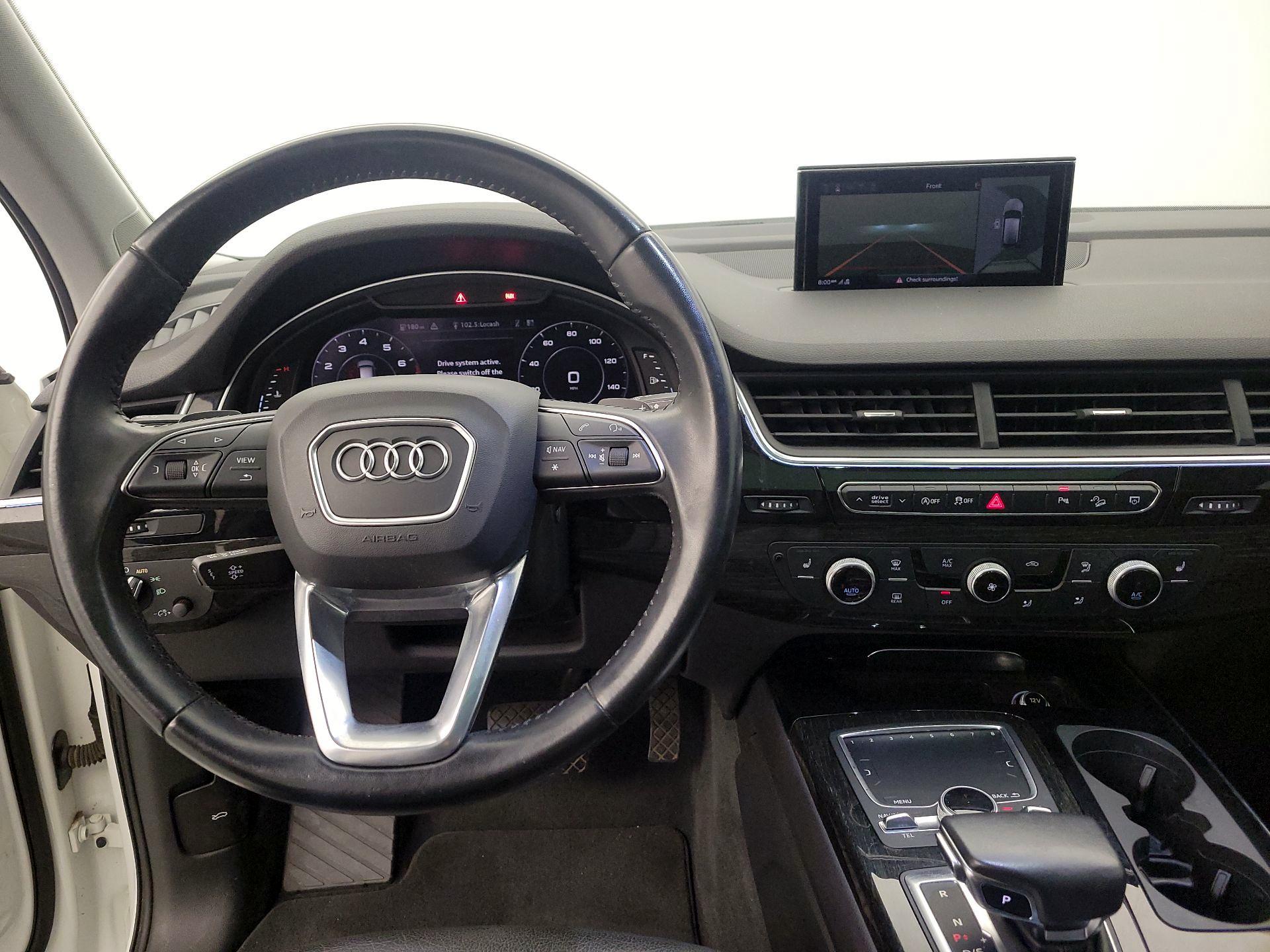 Thumbnail: 2019 Audi Q7 - 10