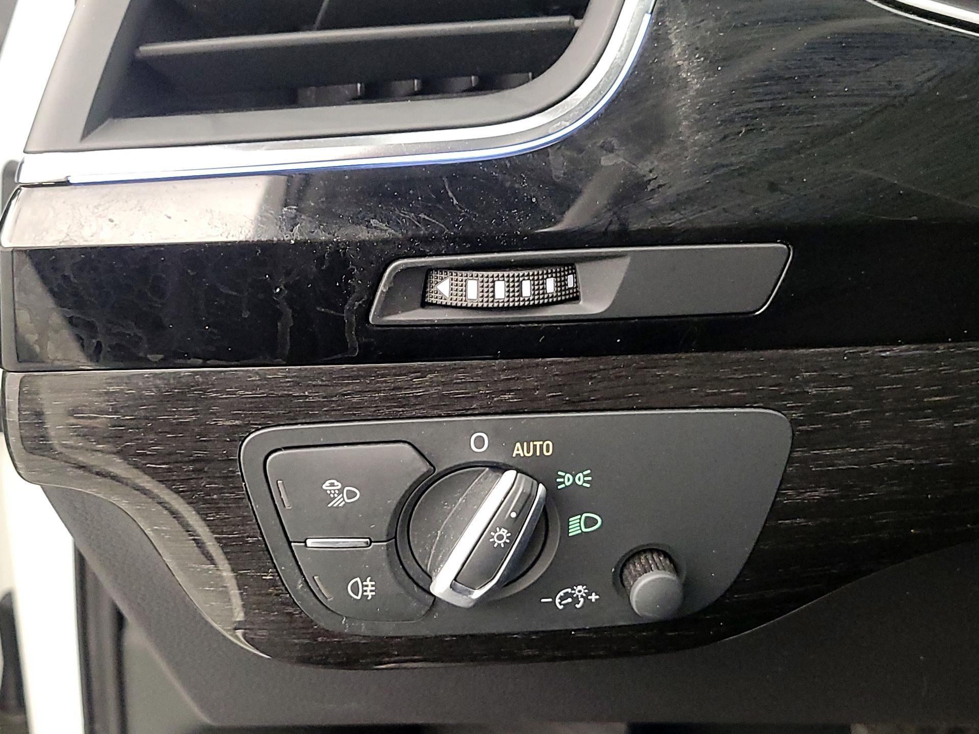 Thumbnail: 2019 Audi Q7 - 13