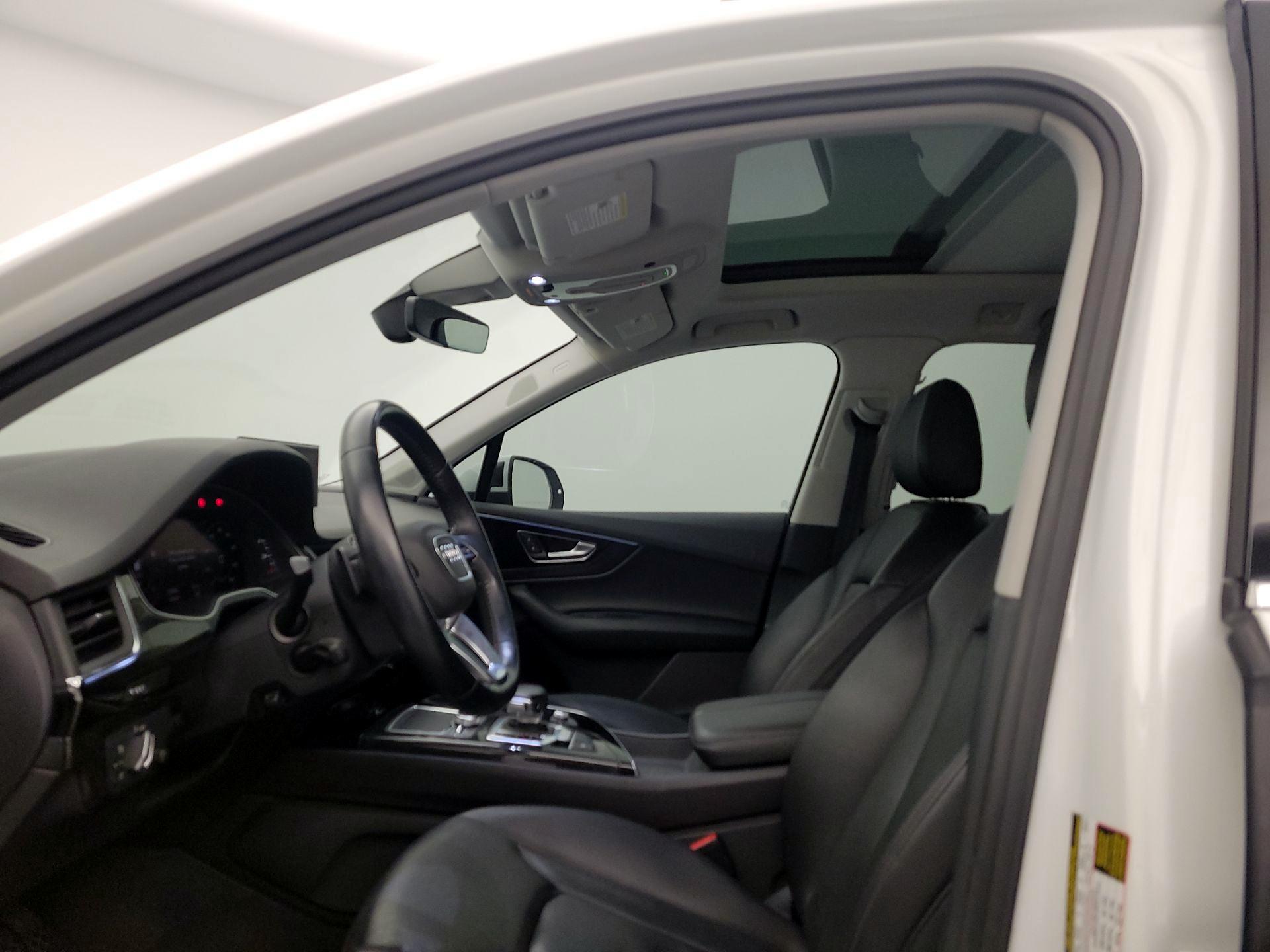 Thumbnail: 2019 Audi Q7 - 19