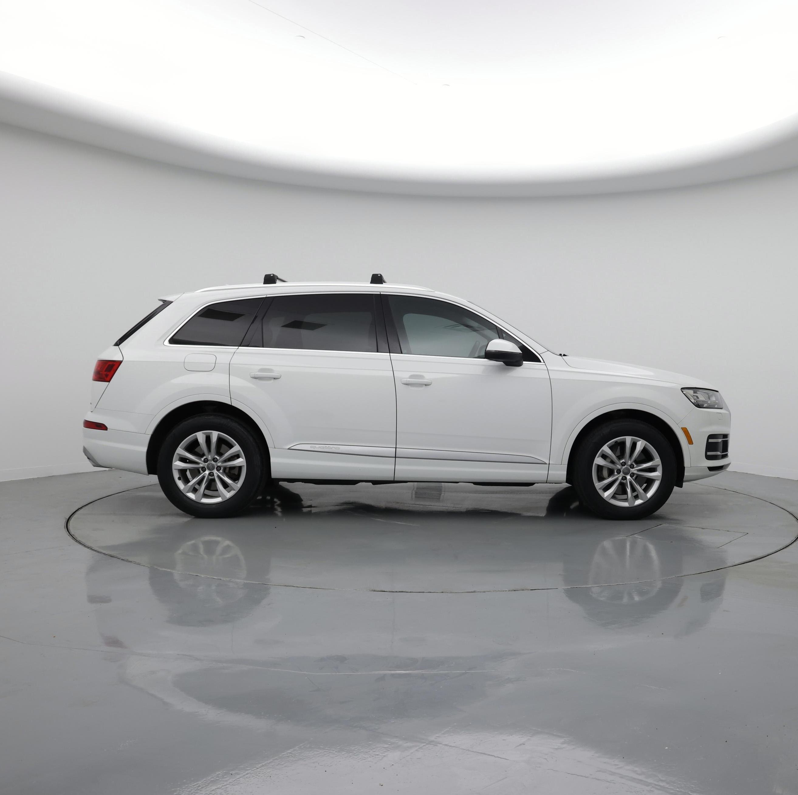 Thumbnail: 2019 Audi Q7 - 7