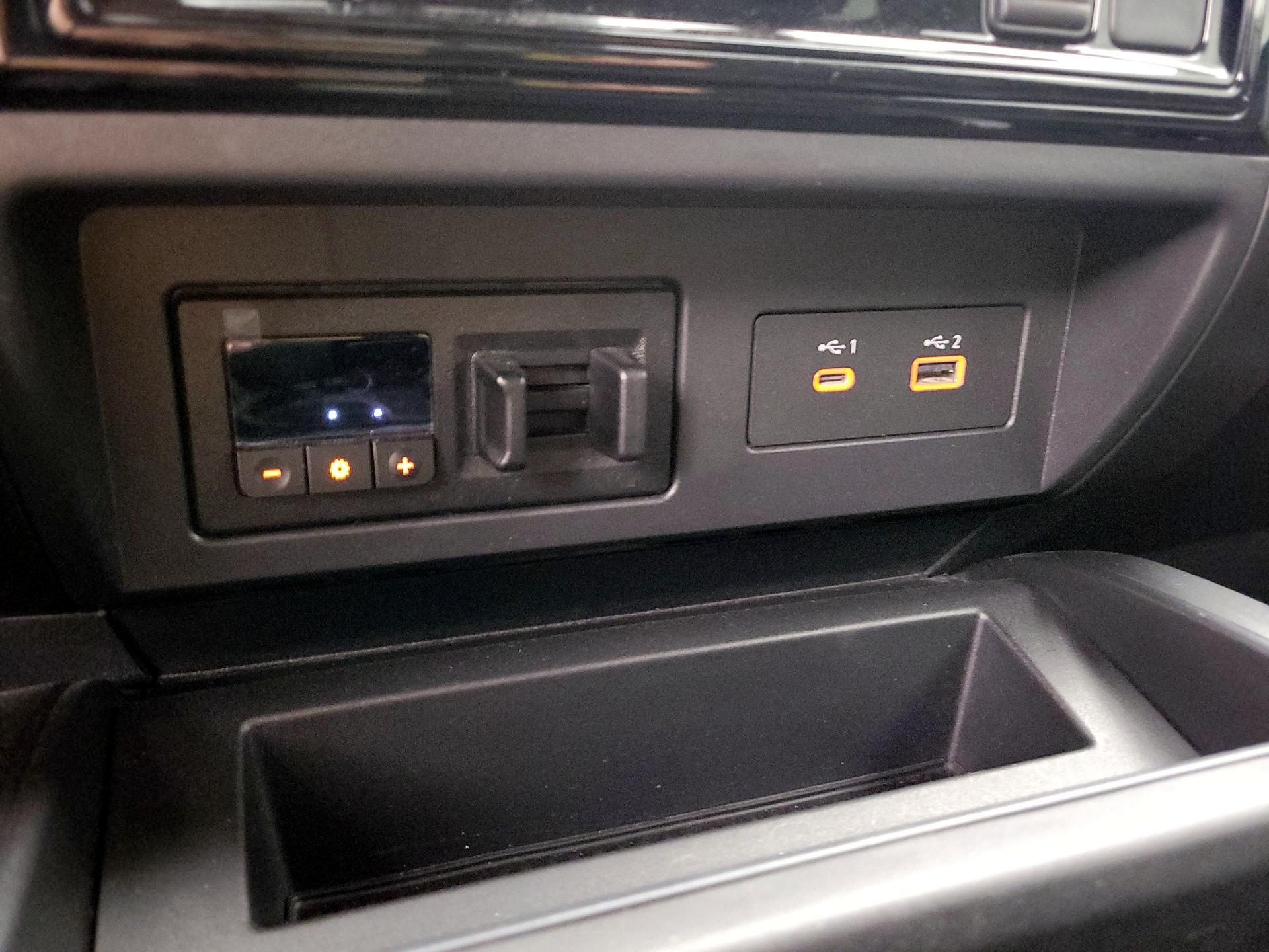 Thumbnail: 2023 Nissan Titan - 19