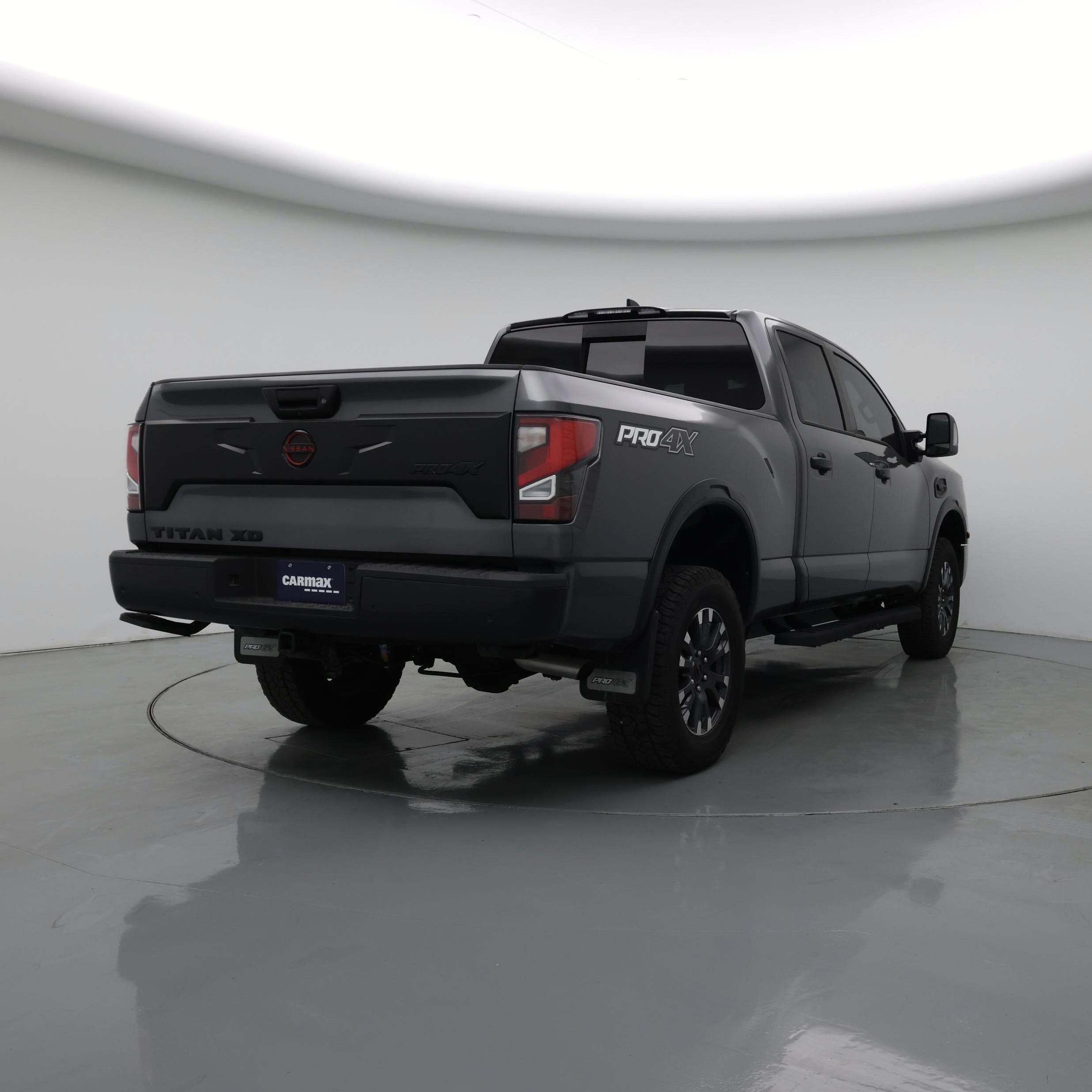 Thumbnail: 2023 Nissan Titan - 8
