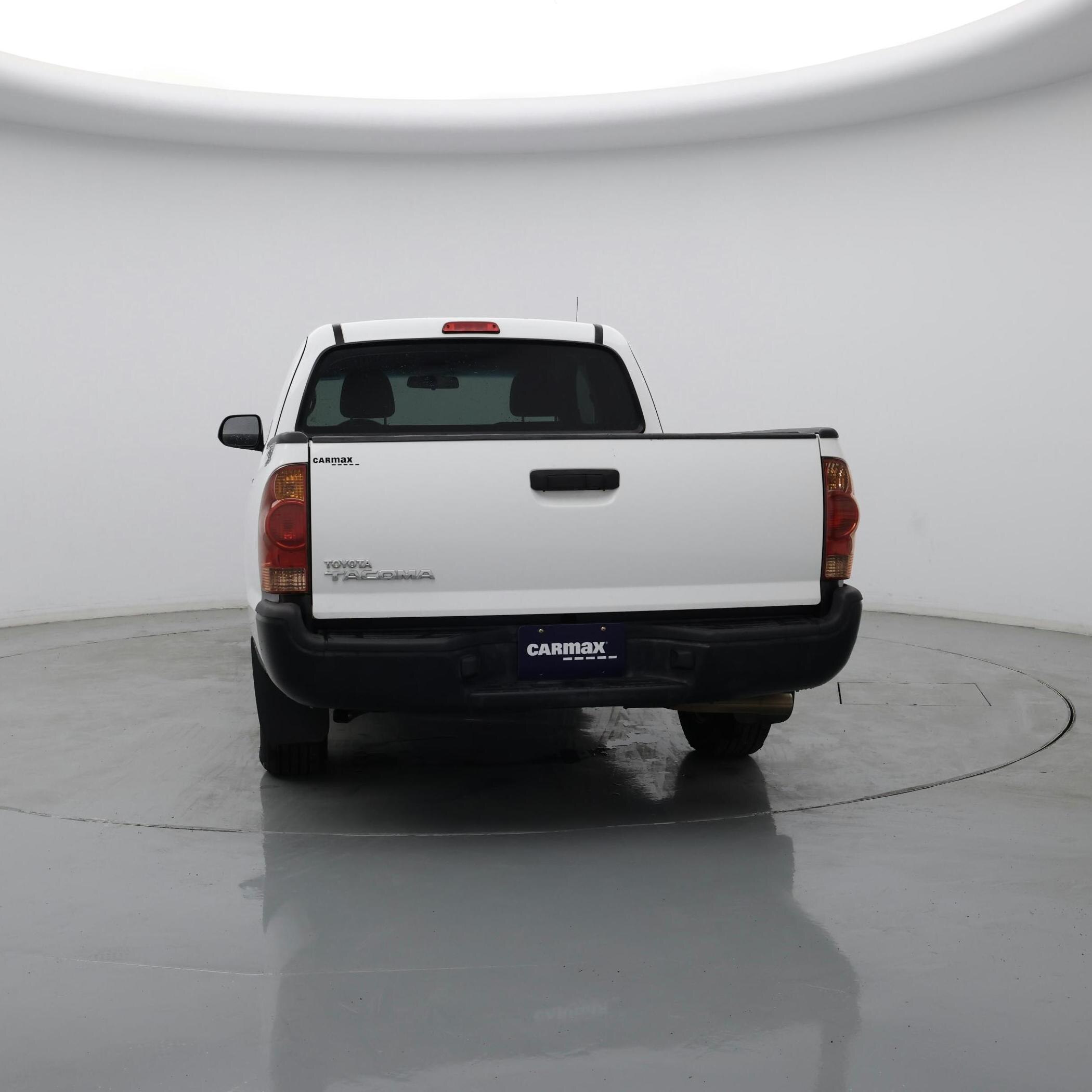 Thumbnail: 2015 Toyota Tacoma - 6