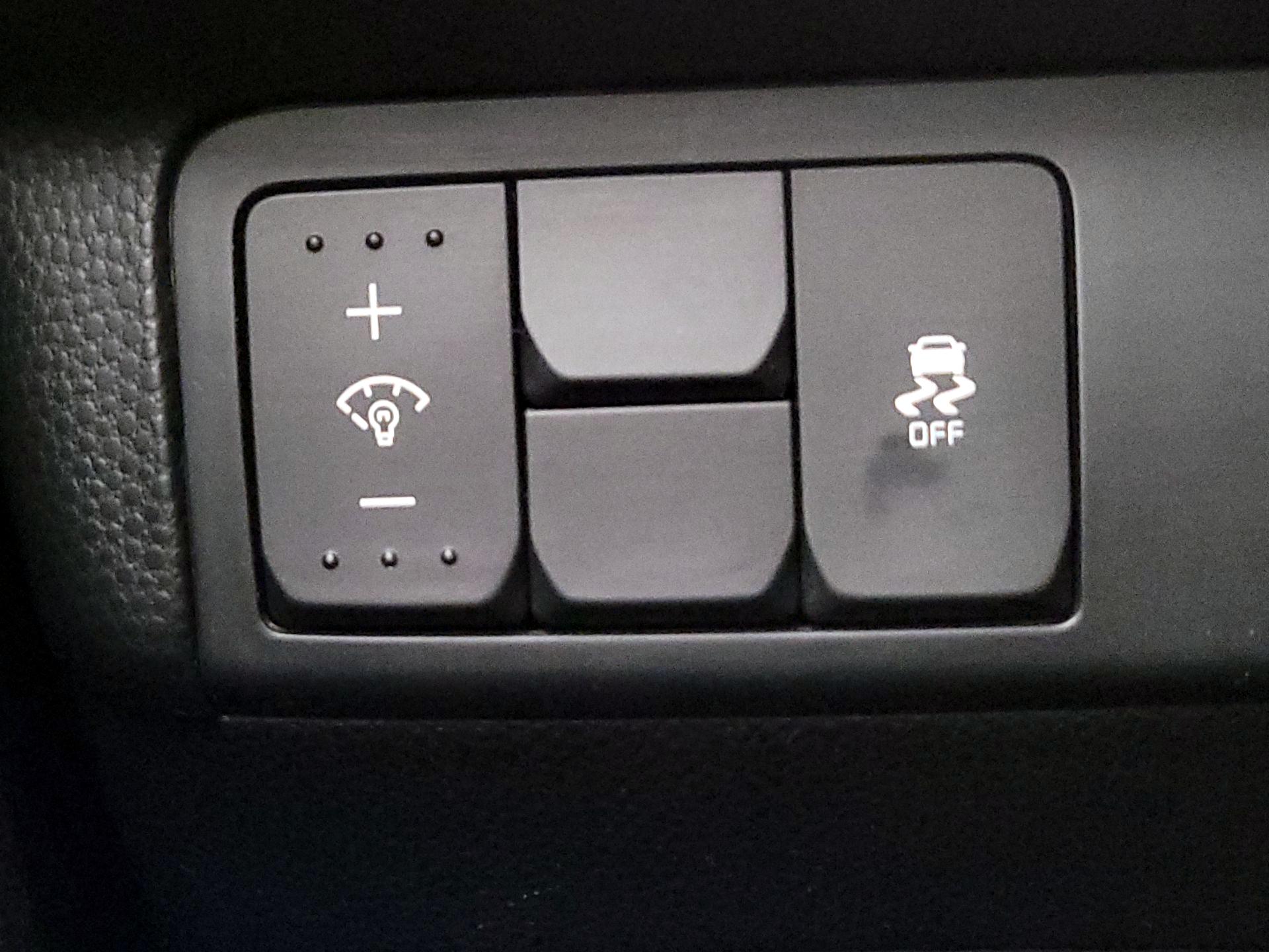 Thumbnail: 2018 Kia Soul - 13