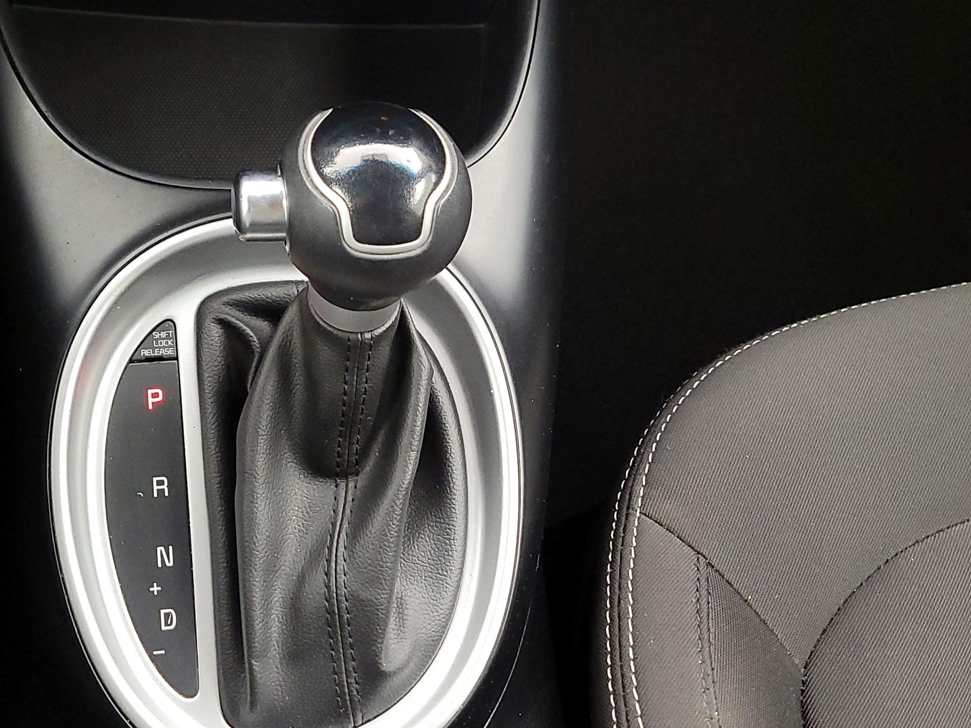 Thumbnail: 2018 Kia Soul - 16