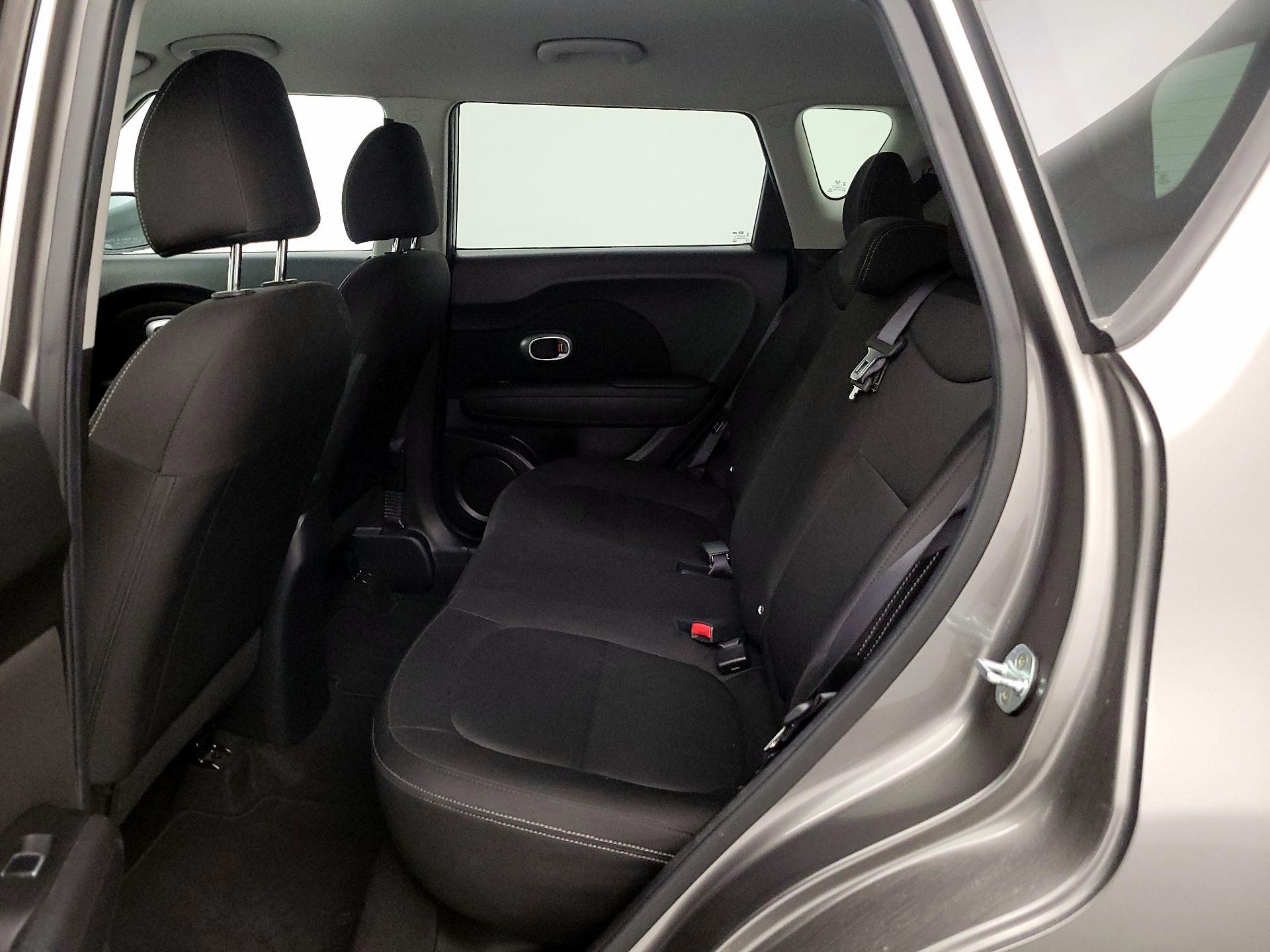 Thumbnail: 2018 Kia Soul - 18