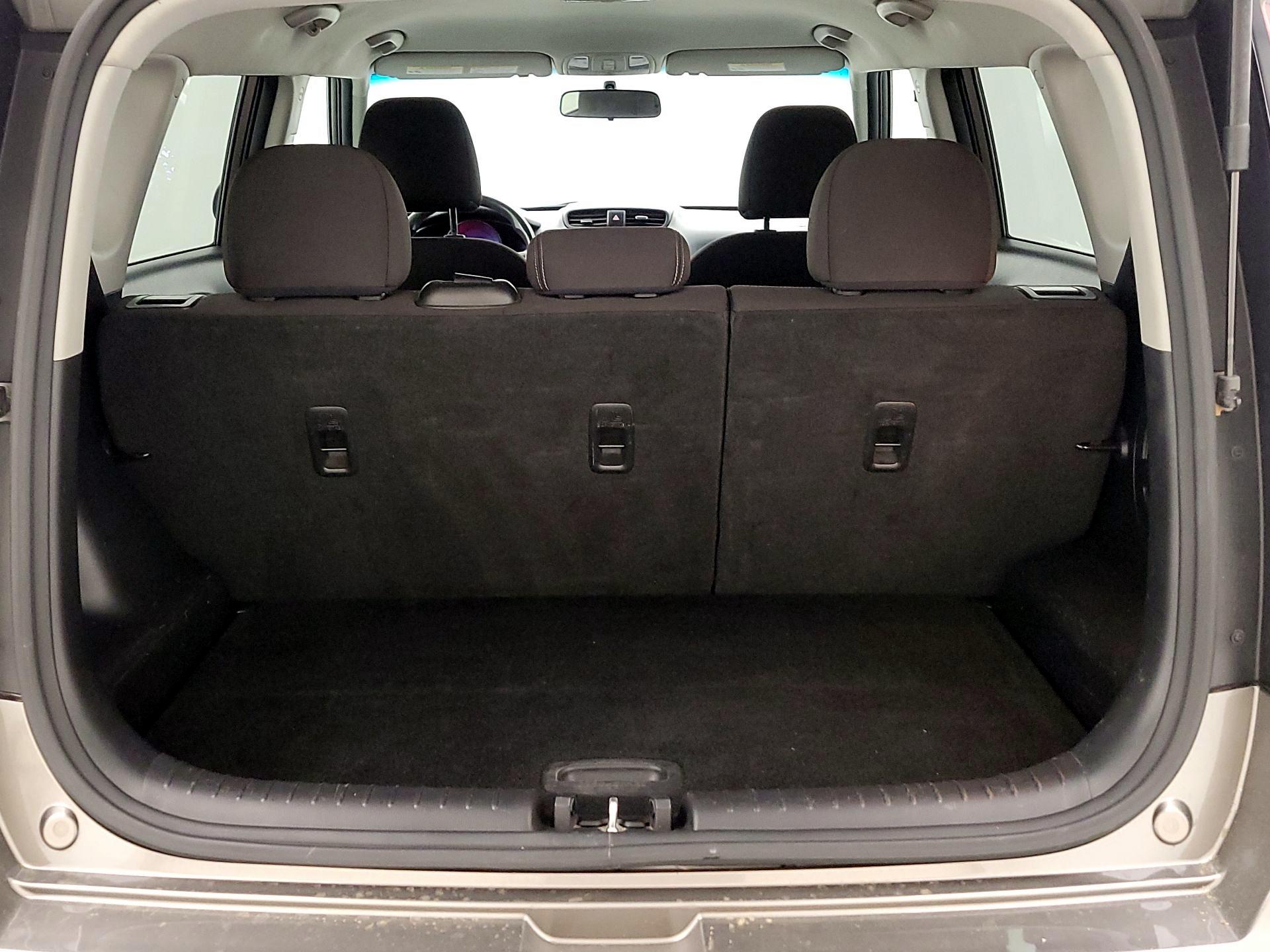 Thumbnail: 2018 Kia Soul - 19