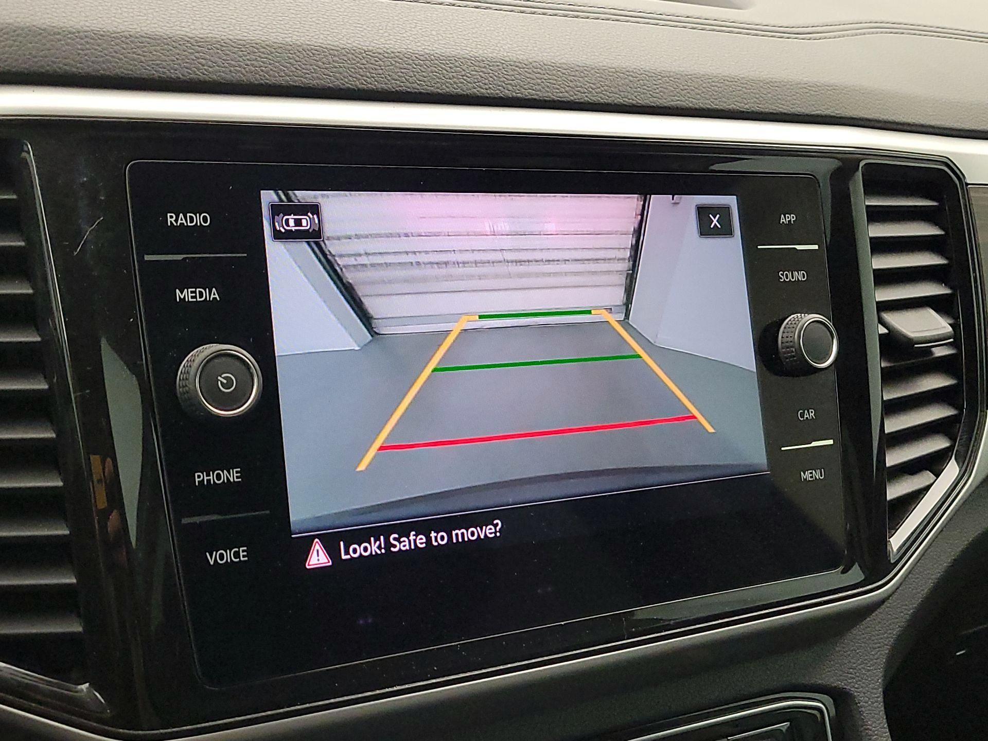 Thumbnail: 2023 Volkswagen Atlas - 14