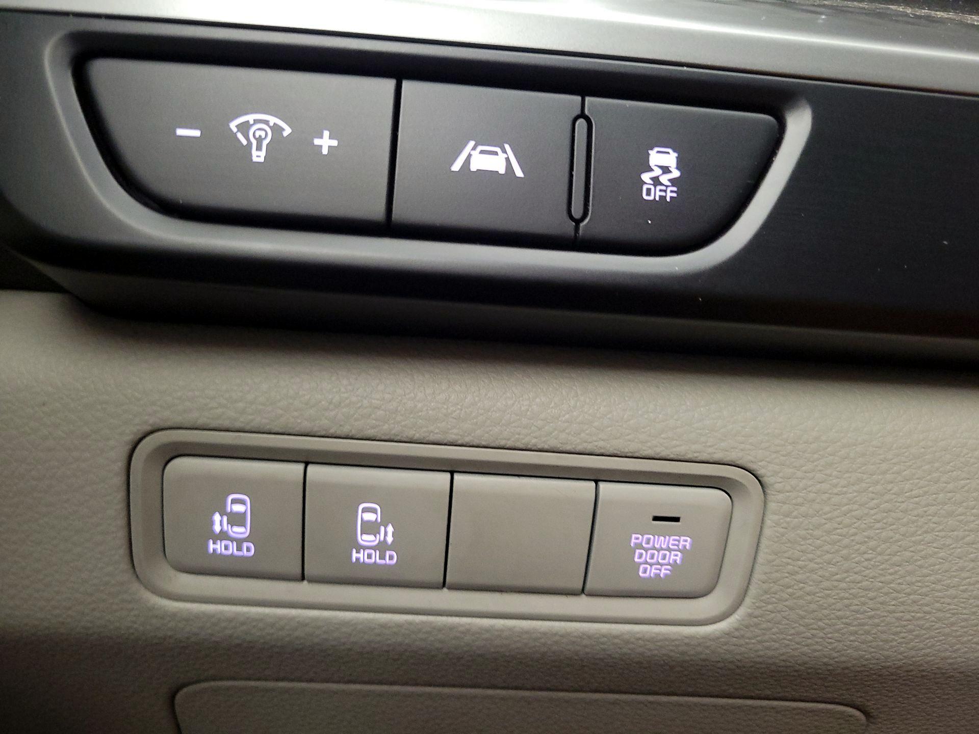 Thumbnail: 2024 Kia Carnival - 13