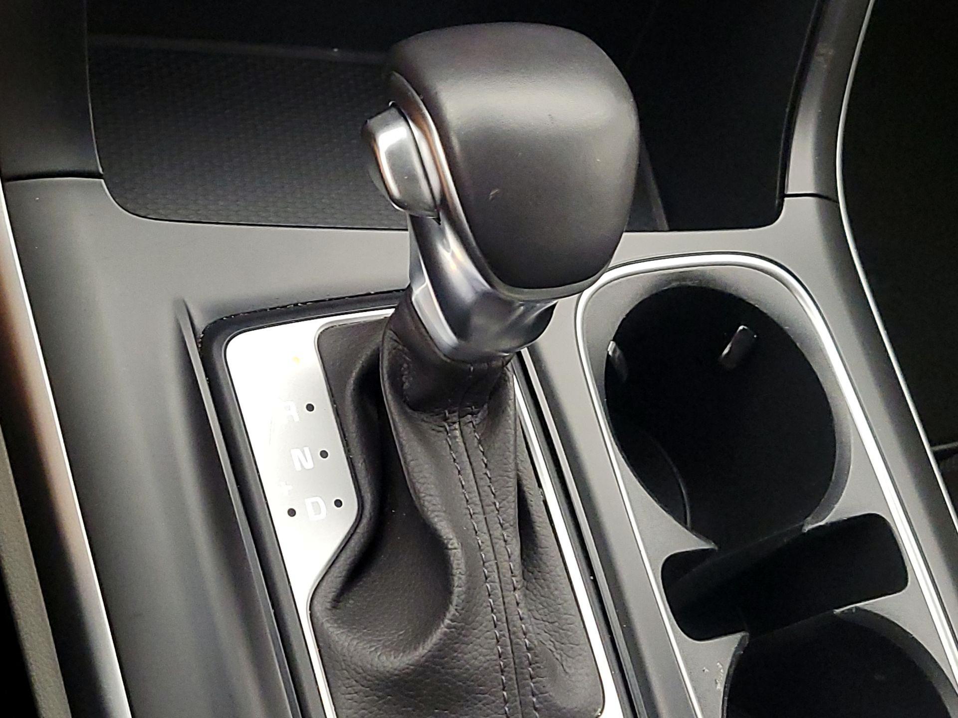 Thumbnail: 2024 Kia Carnival - 17