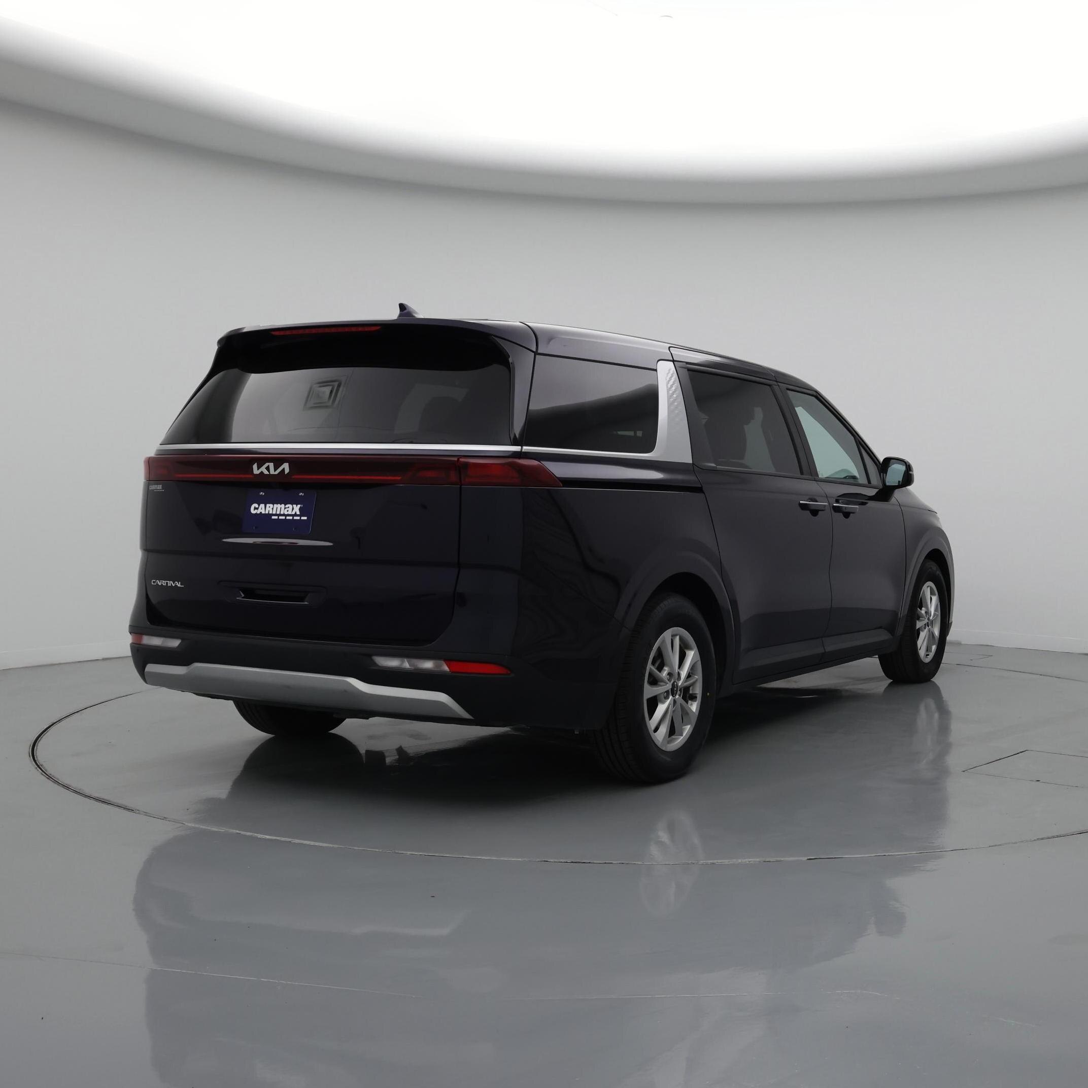 Thumbnail: 2024 Kia Carnival - 8