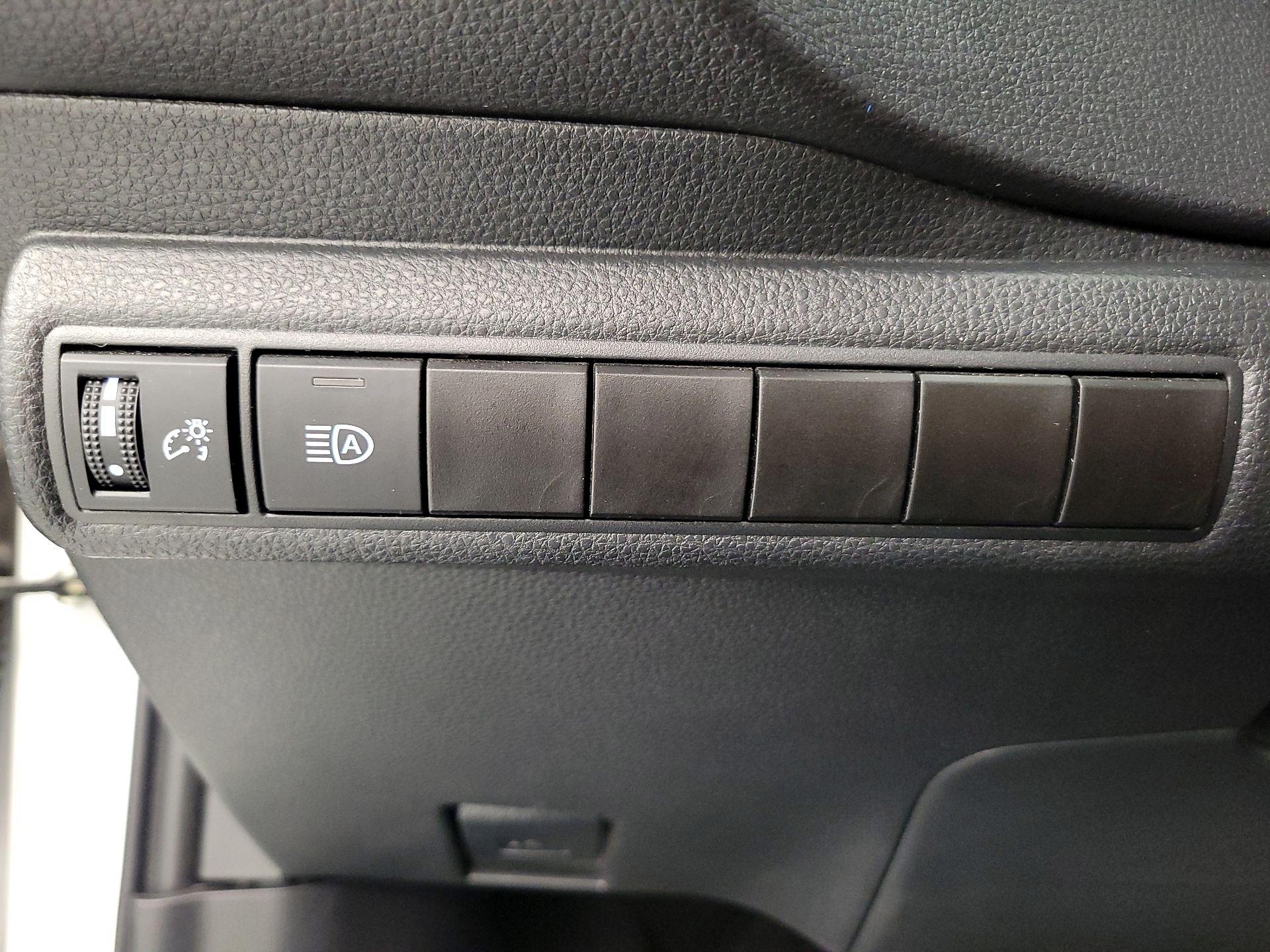 Thumbnail: 2024 Toyota Corolla - 13