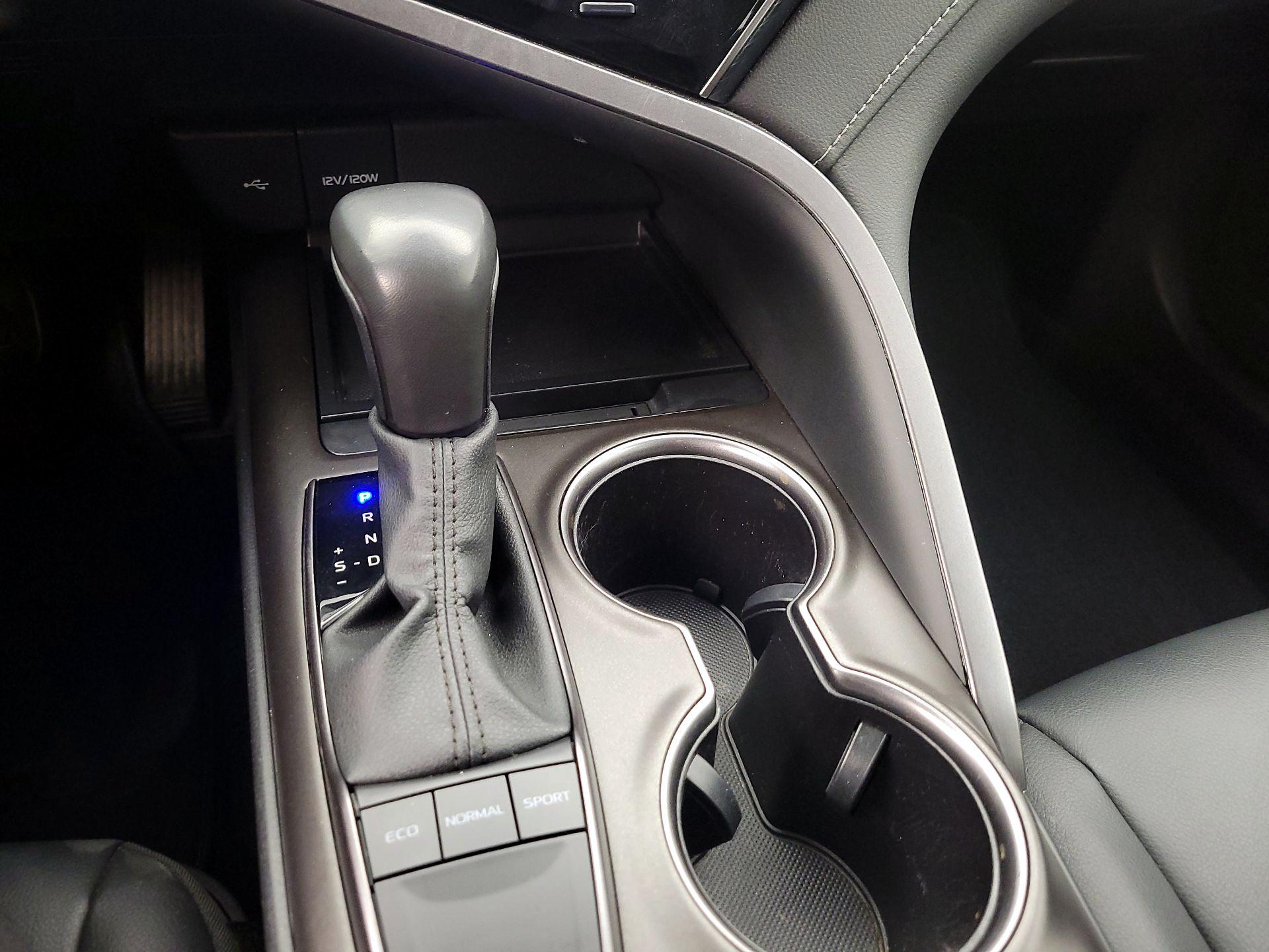 Thumbnail: 2024 Toyota Camry - 17