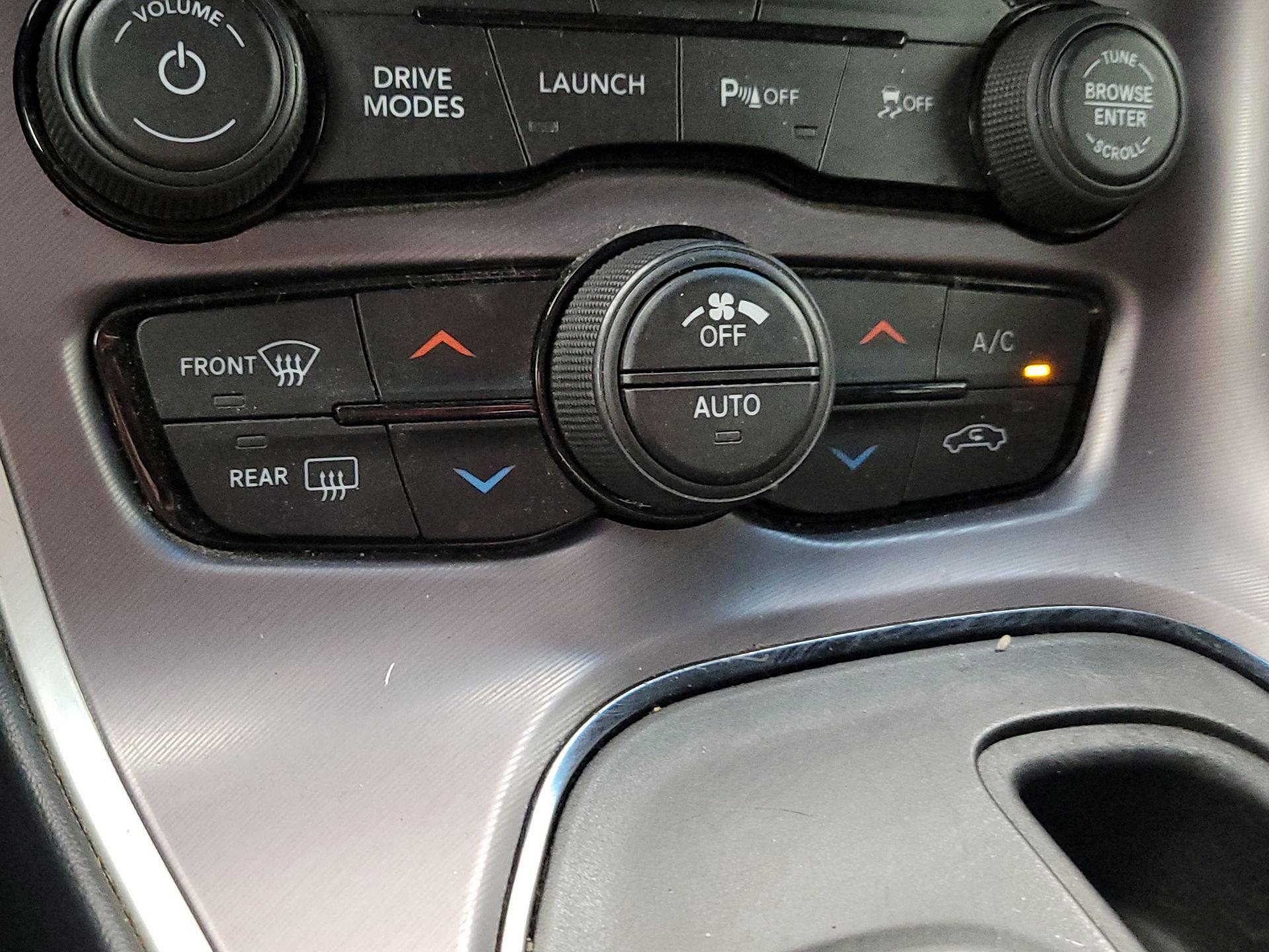 Thumbnail: 2022 Dodge Challenger - 16