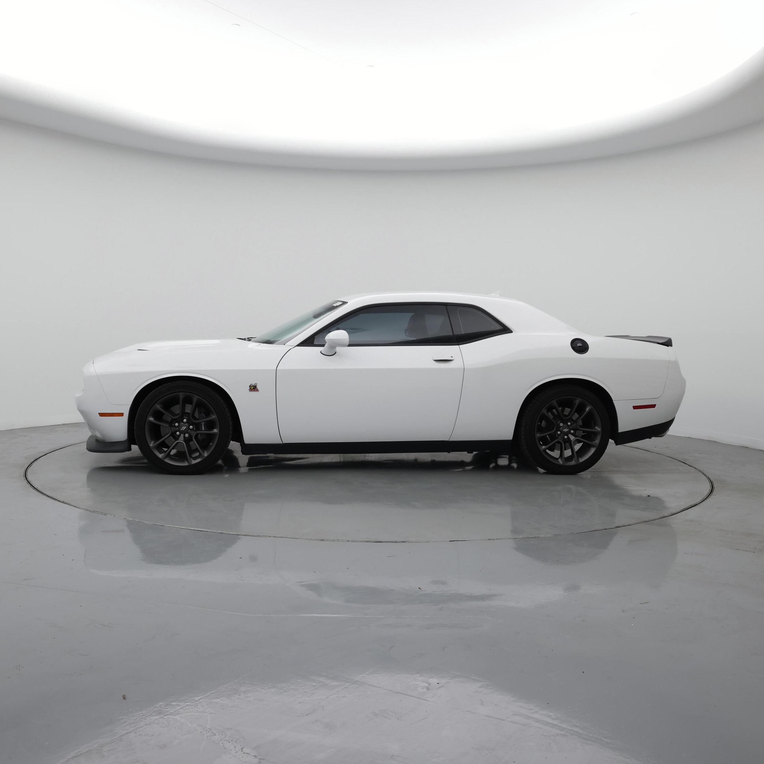 Thumbnail: 2022 Dodge Challenger - 3