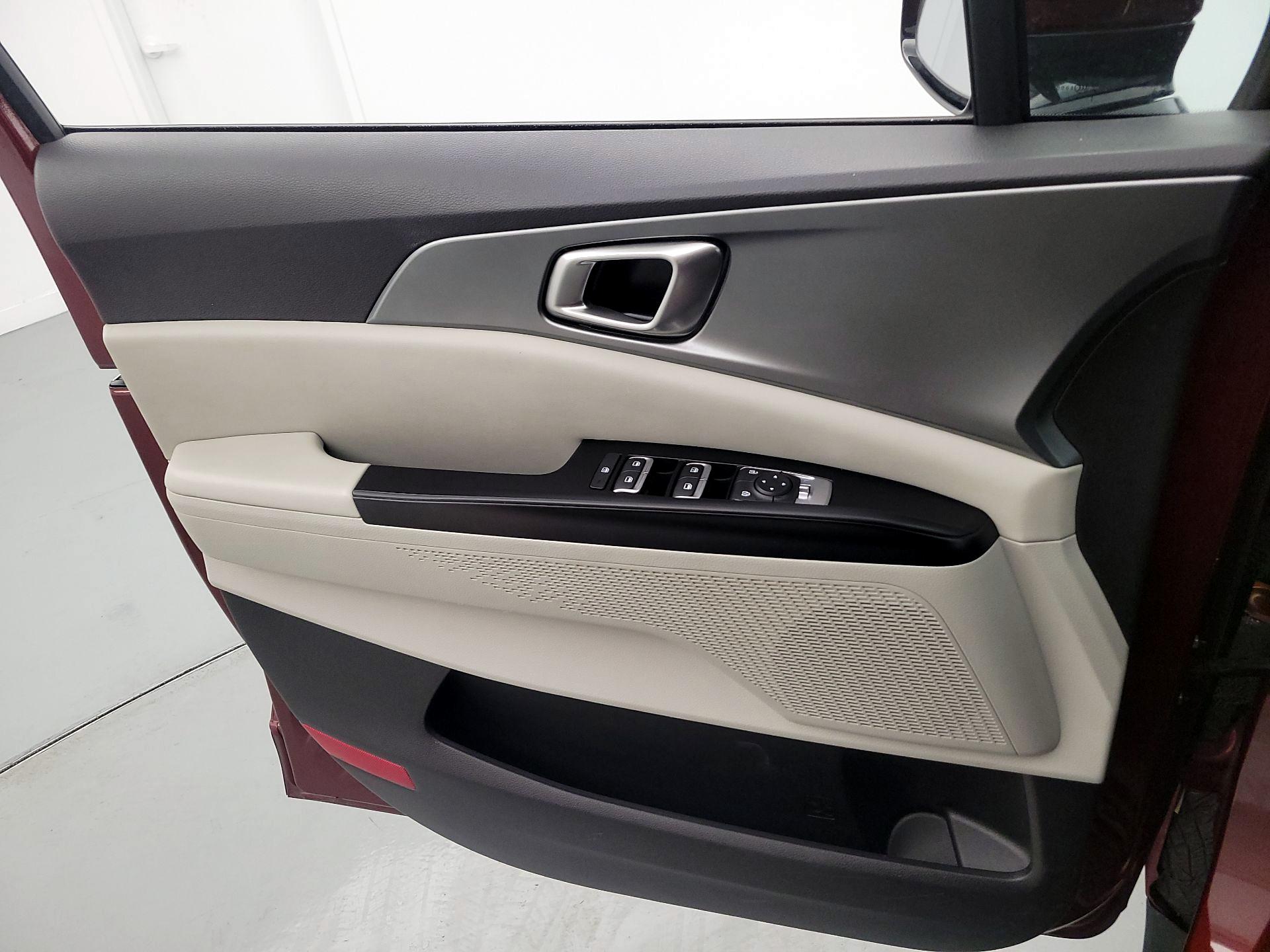 Thumbnail: 2024 Kia Carnival - 12