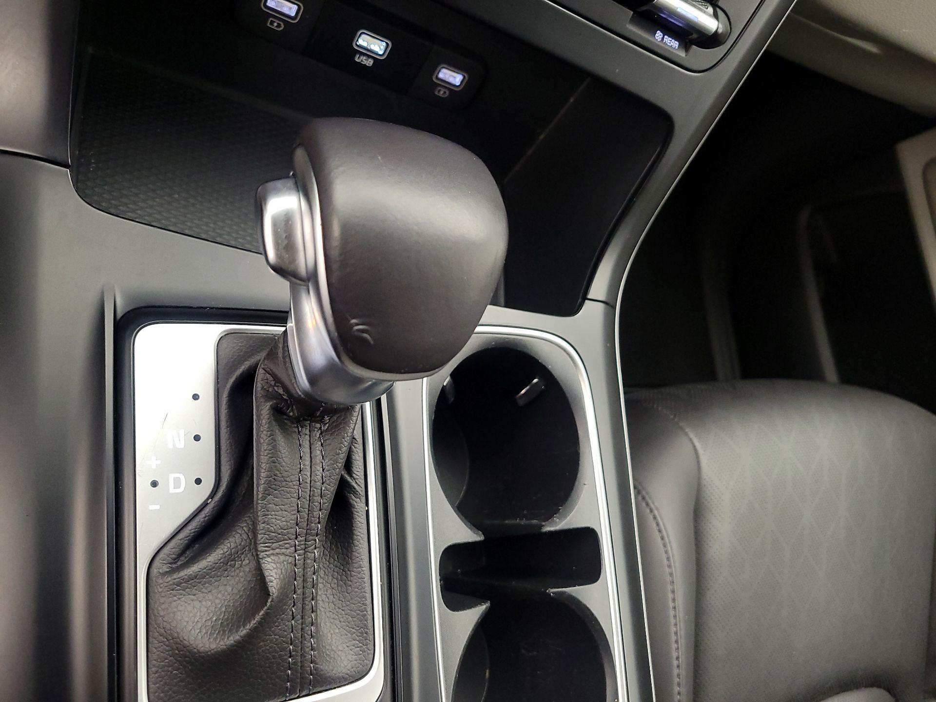 Thumbnail: 2024 Kia Carnival - 17