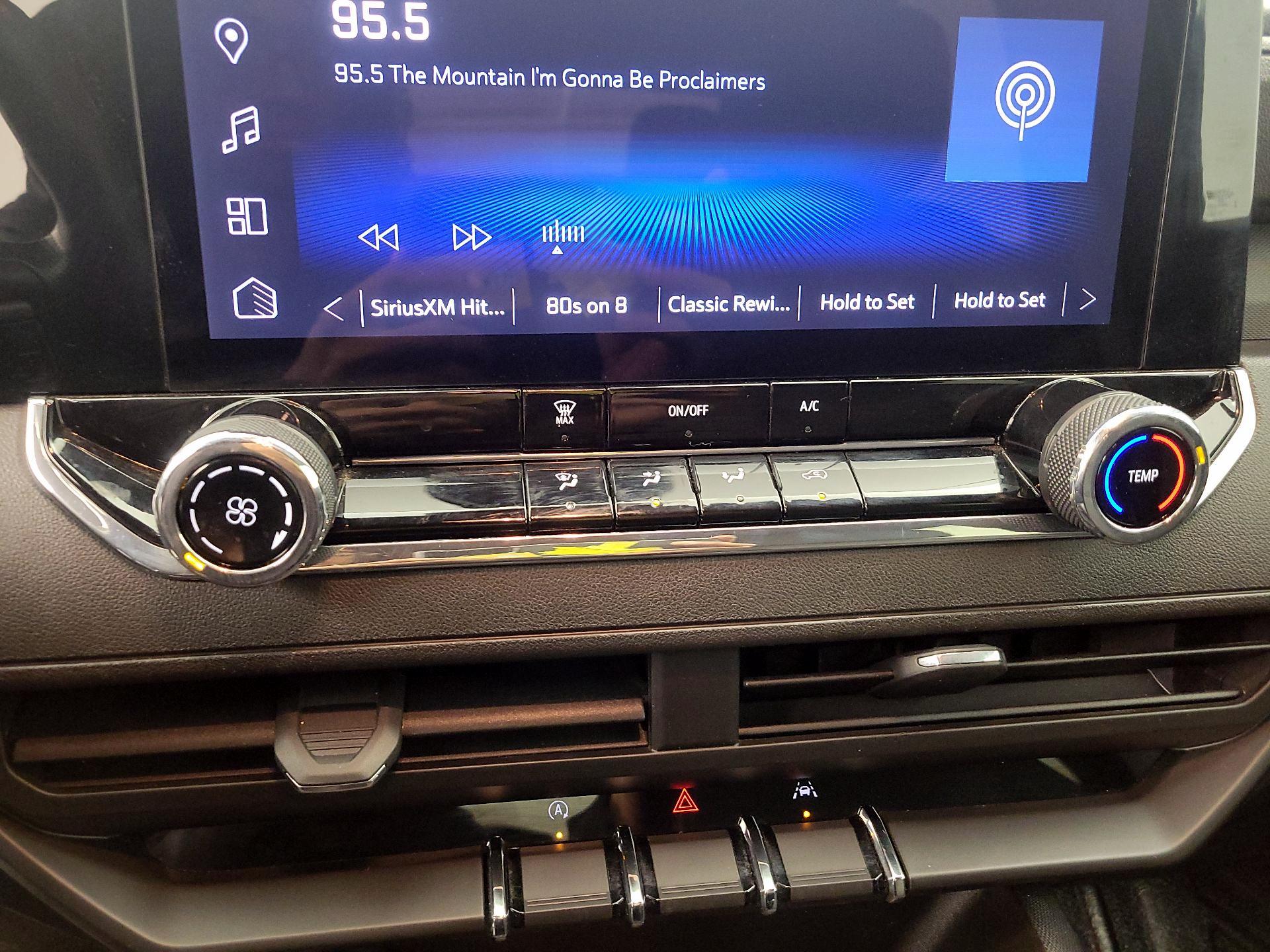 Thumbnail: 2023 Chevrolet Colorado - 16