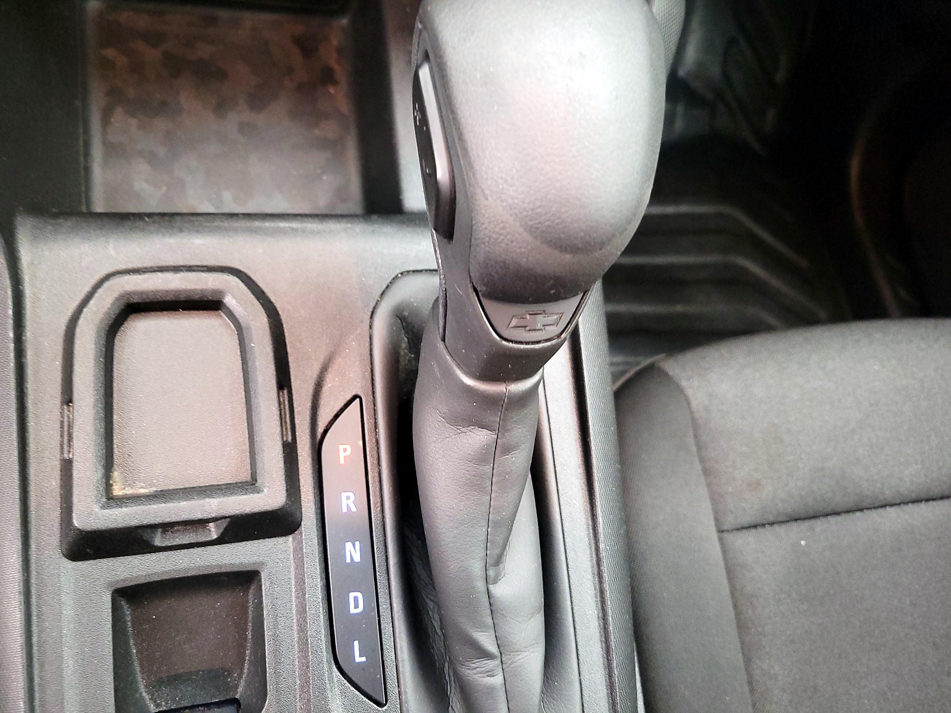 Thumbnail: 2023 Chevrolet Colorado - 17