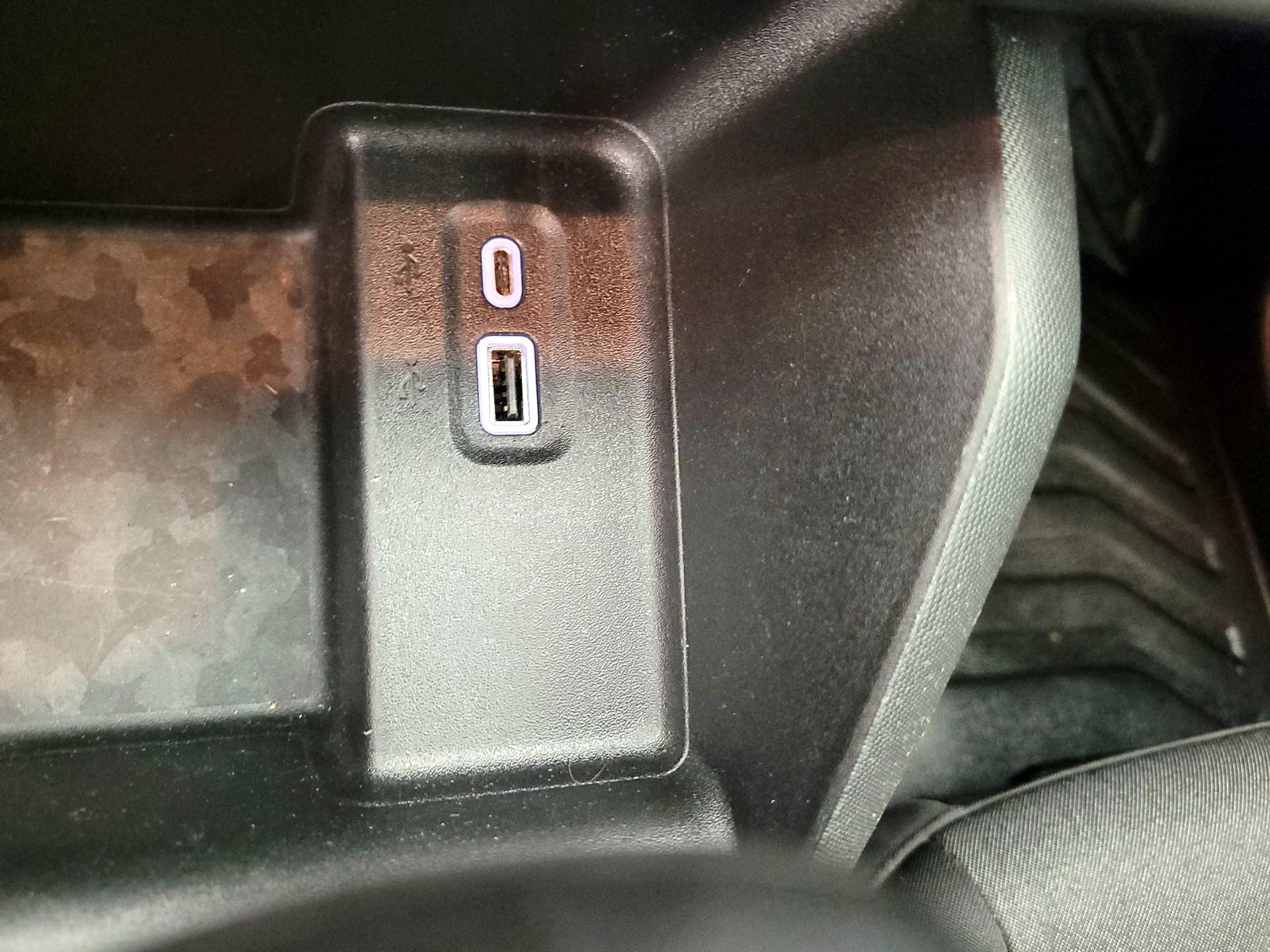 Thumbnail: 2023 Chevrolet Colorado - 18