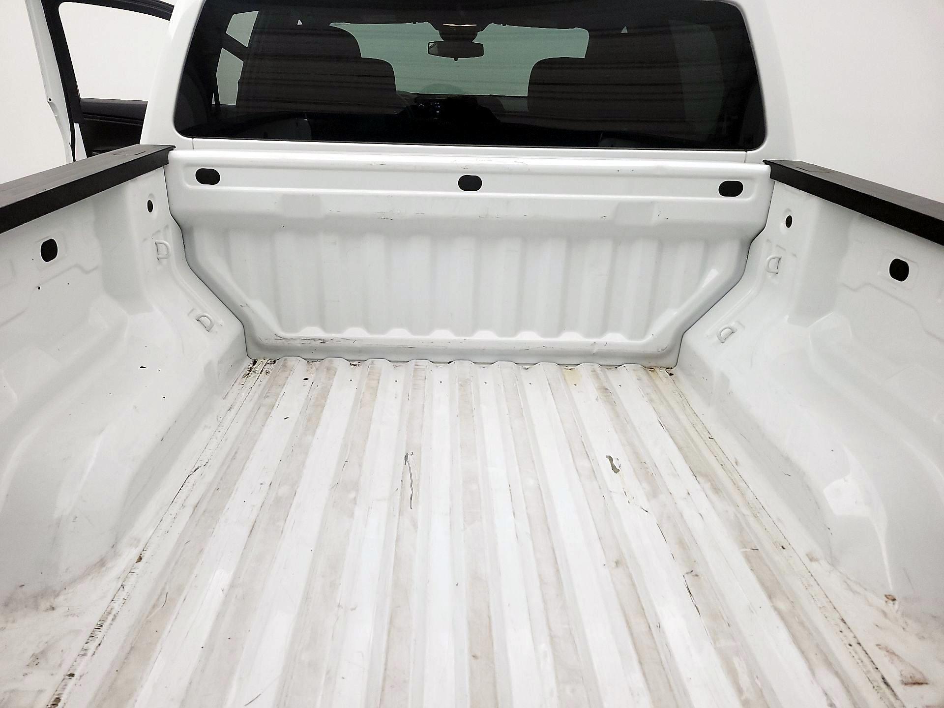 Thumbnail: 2023 Chevrolet Colorado - 20