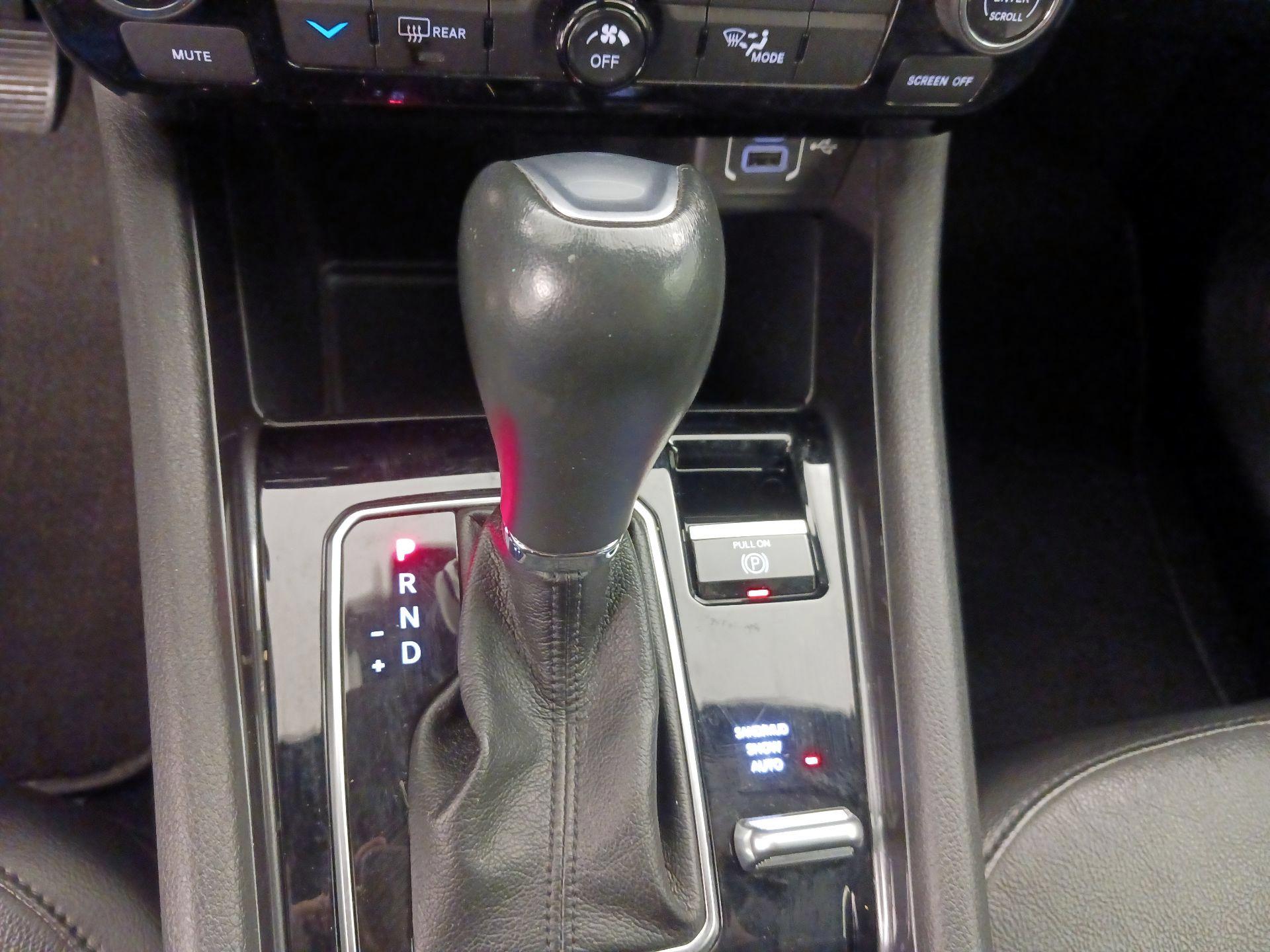 Thumbnail: 2023 Jeep Compass - 17