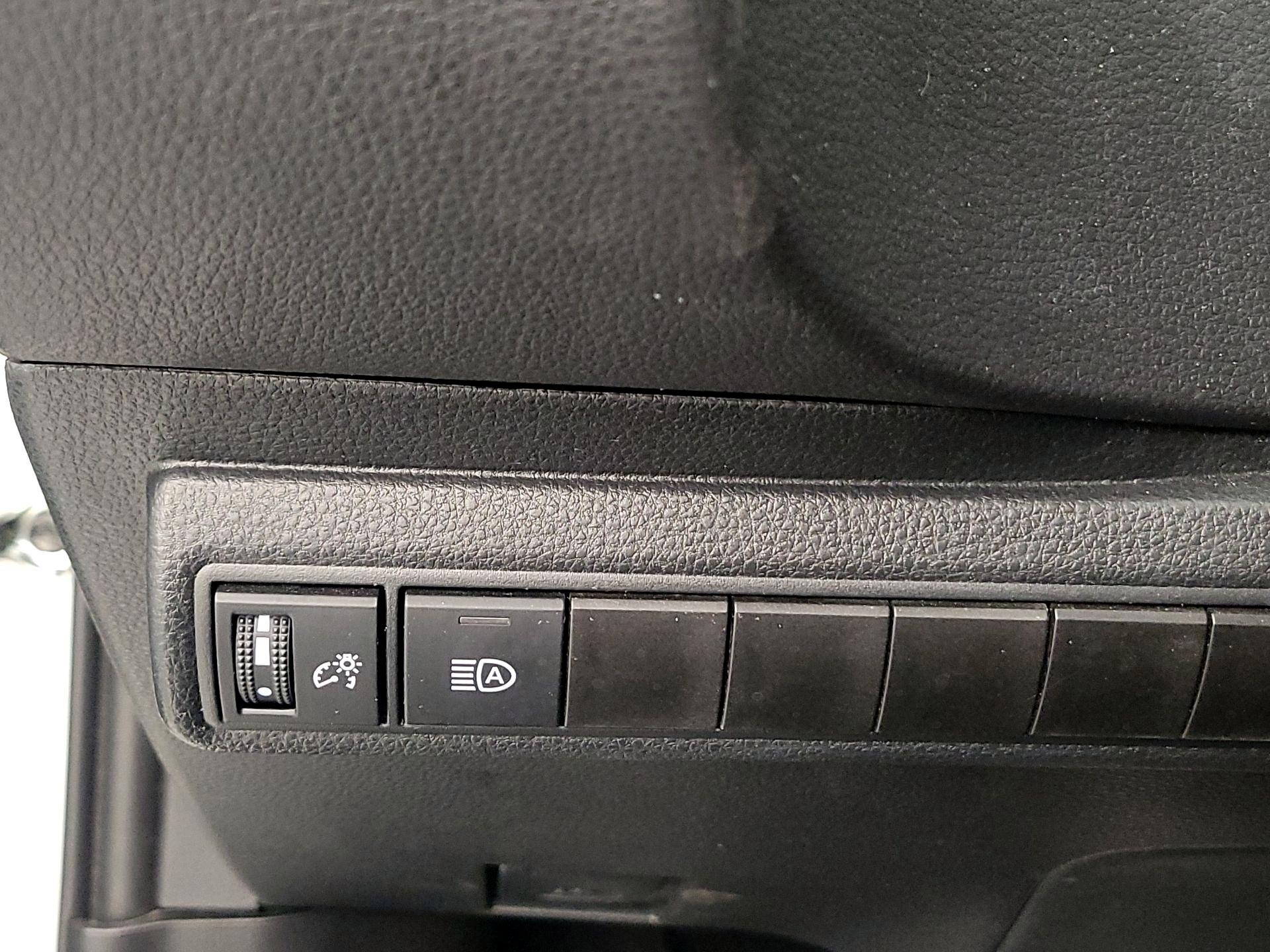 Thumbnail: 2024 Toyota Corolla - 13