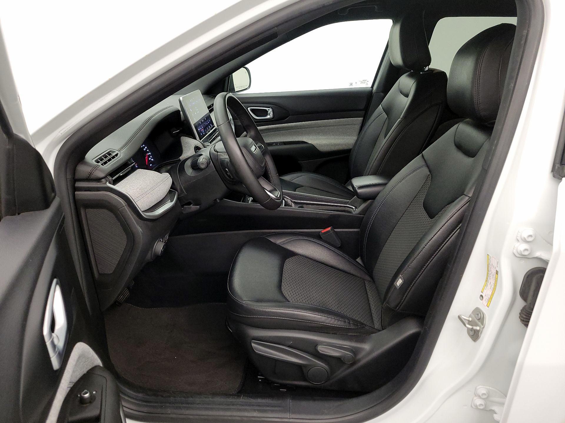 Thumbnail: 2024 Jeep Compass - 11