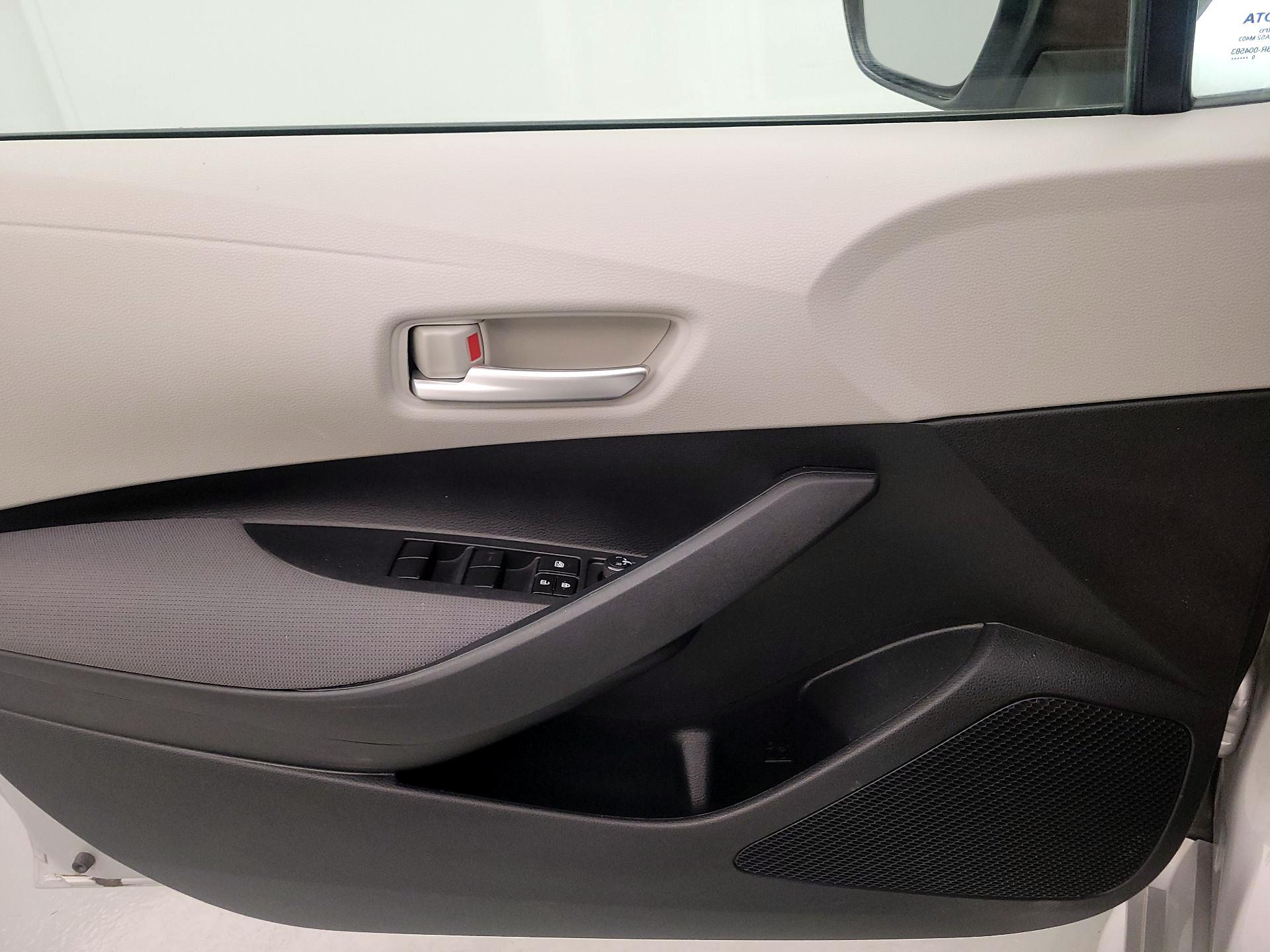 Thumbnail: 2021 Toyota Corolla - 12