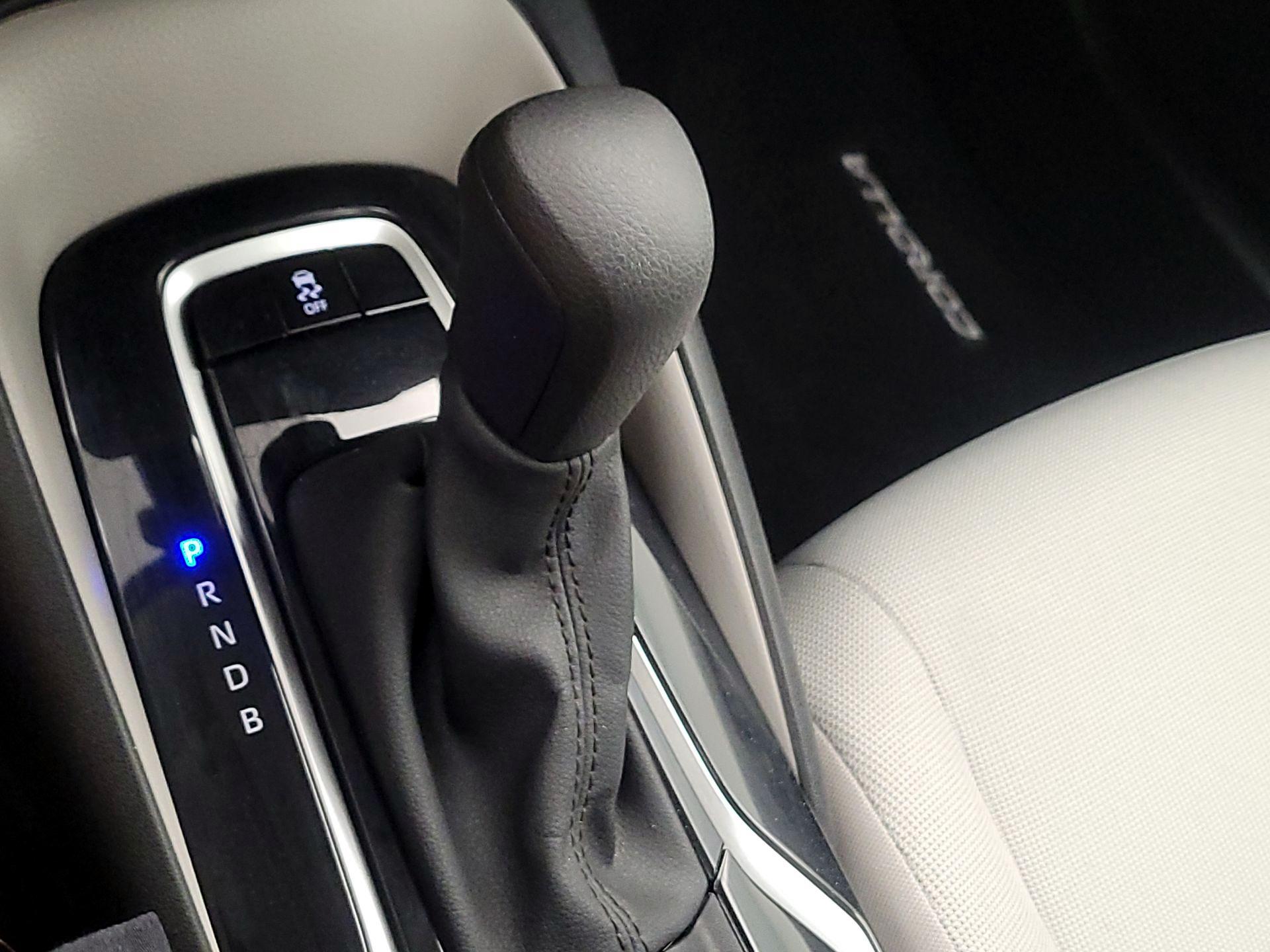 Thumbnail: 2021 Toyota Corolla - 18