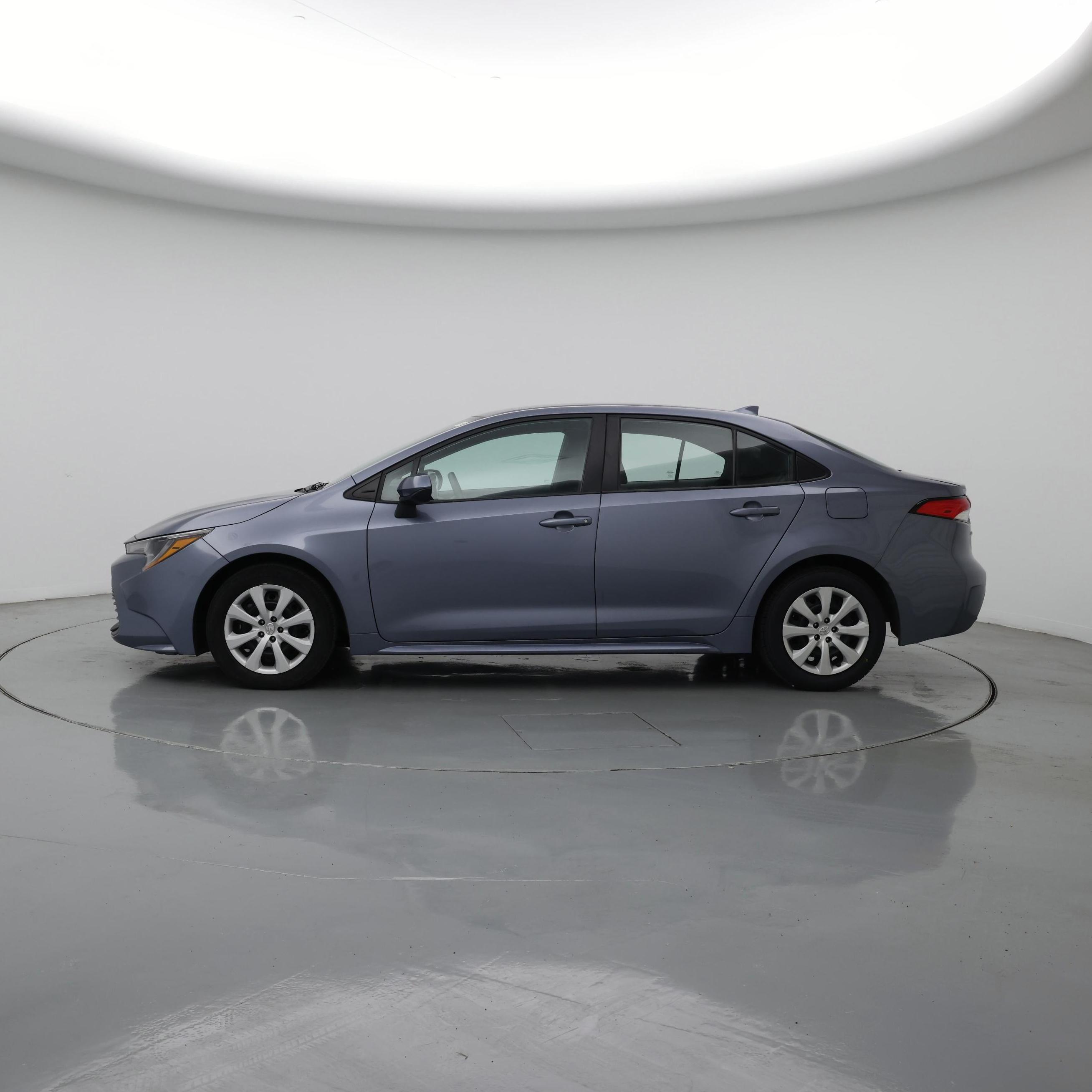 Thumbnail: 2024 Toyota Corolla - 3