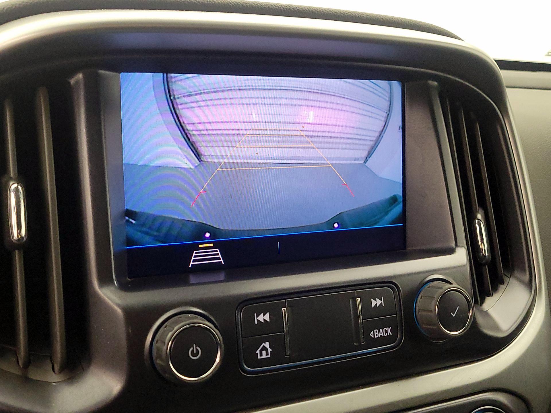 Thumbnail: 2022 Chevrolet Colorado - 14