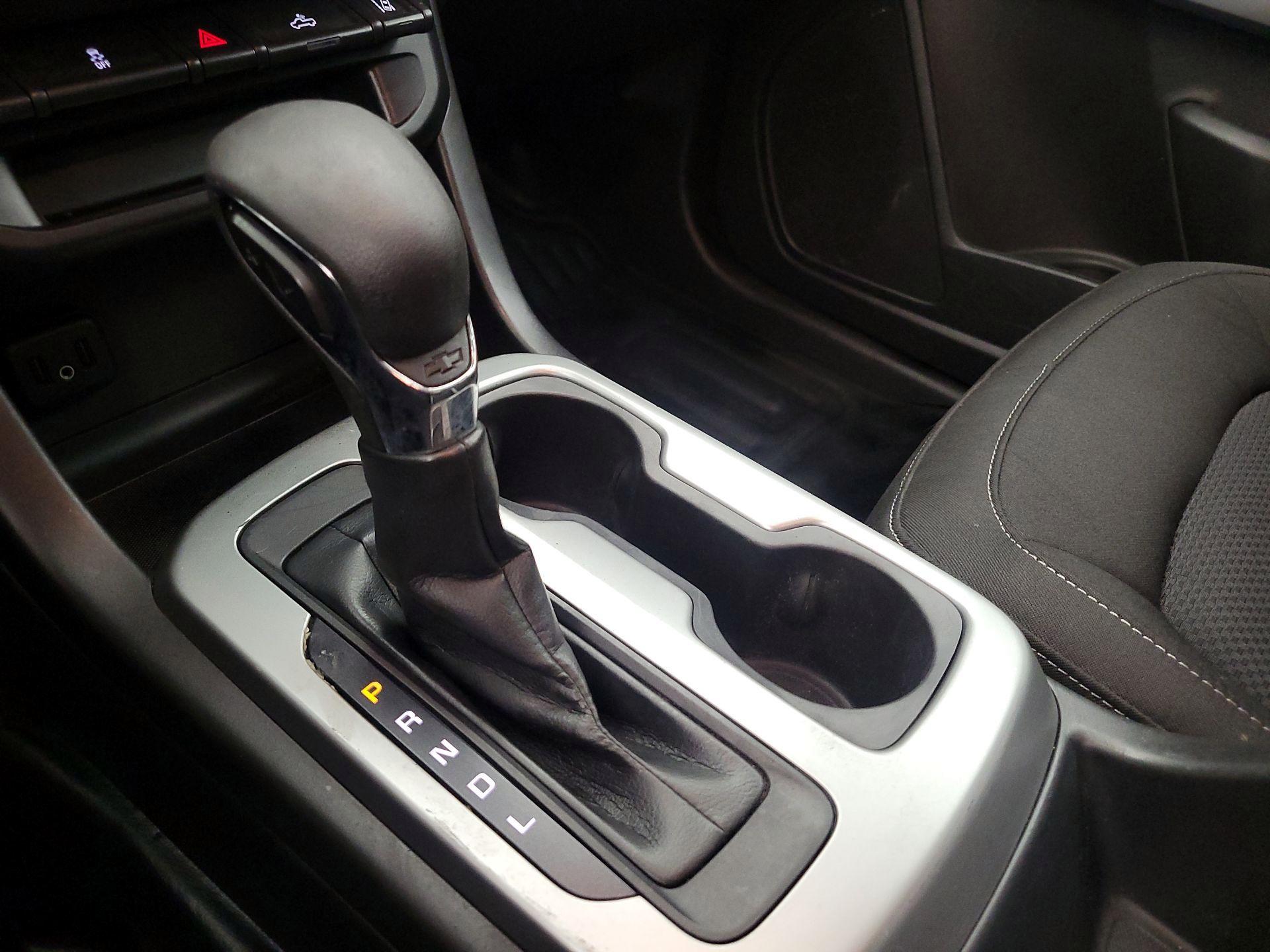 Thumbnail: 2022 Chevrolet Colorado - 17