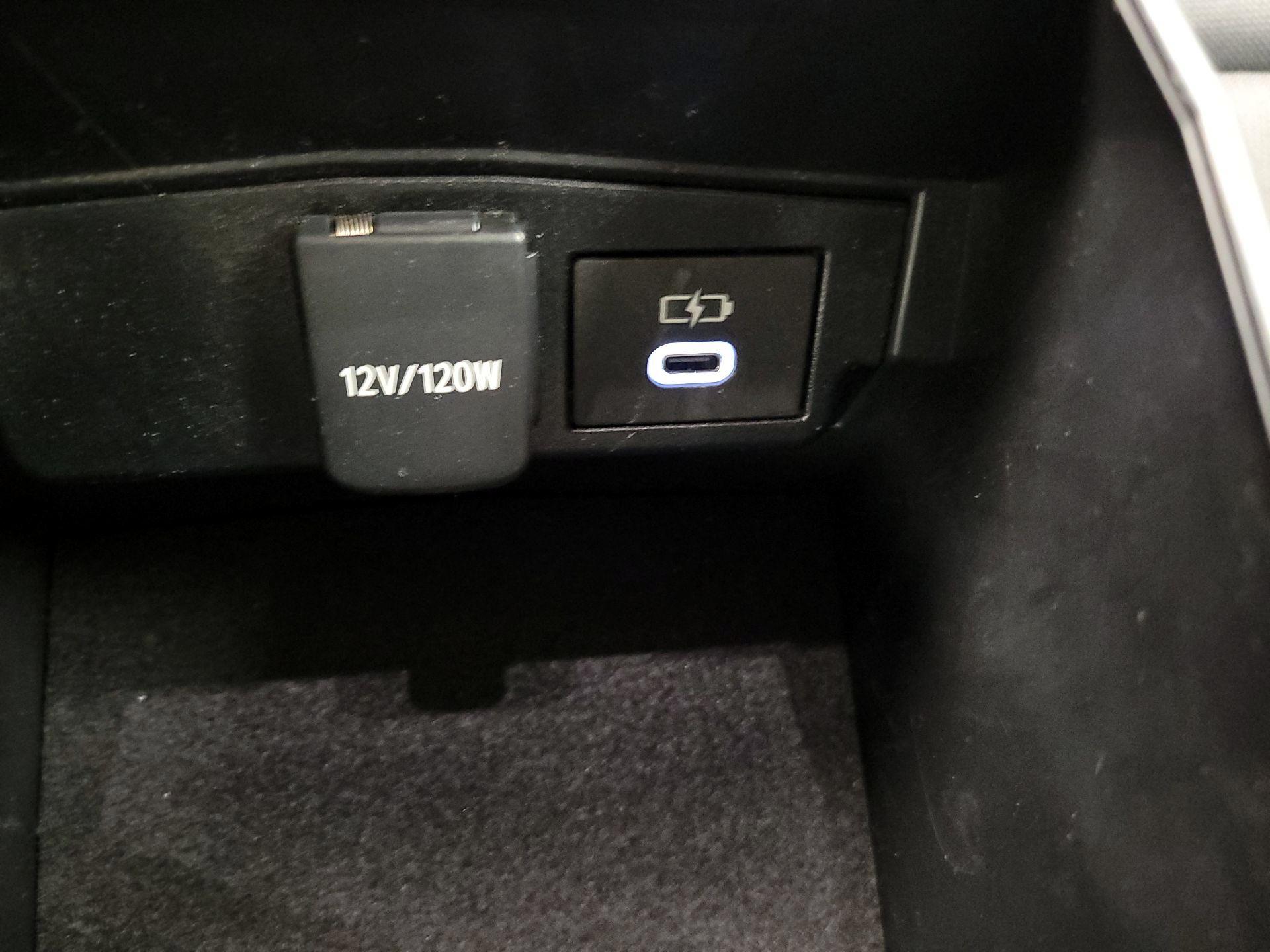 Thumbnail: 2024 Toyota Corolla - 18