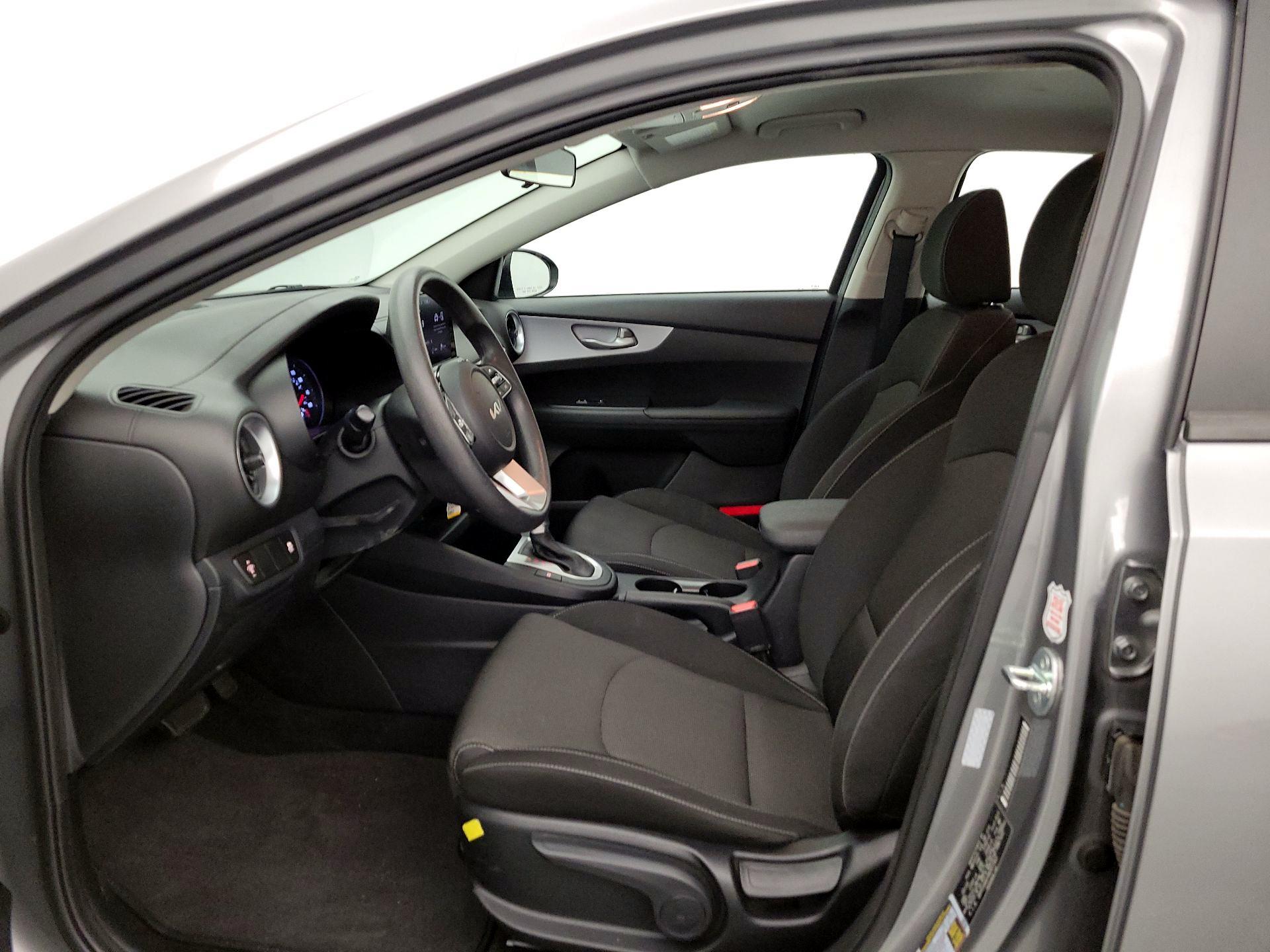 Thumbnail: 2024 Kia Forte - 11