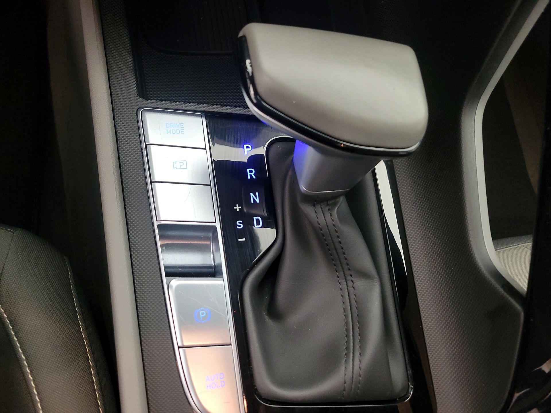 Thumbnail: 2025 Hyundai Elantra - 18