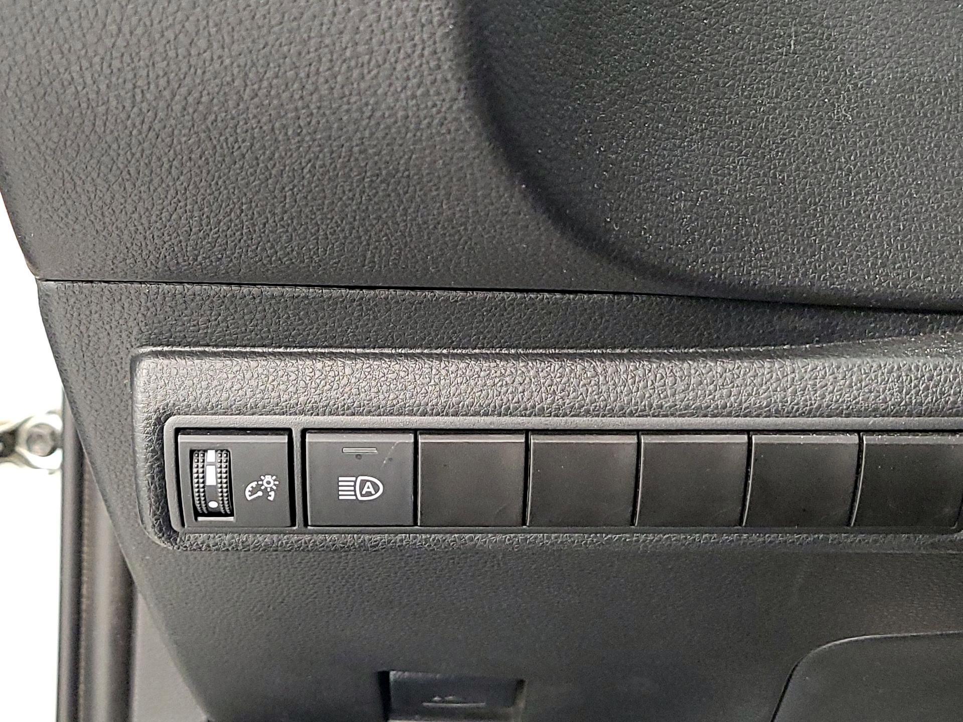 Thumbnail: 2024 Toyota Corolla - 13