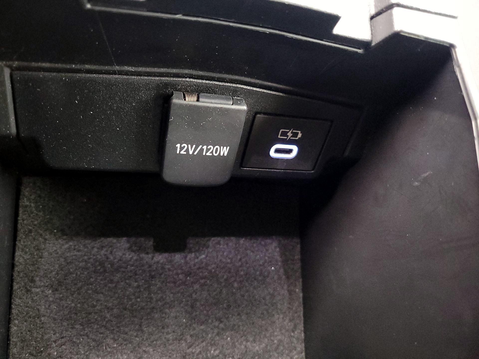 Thumbnail: 2024 Toyota Corolla - 18