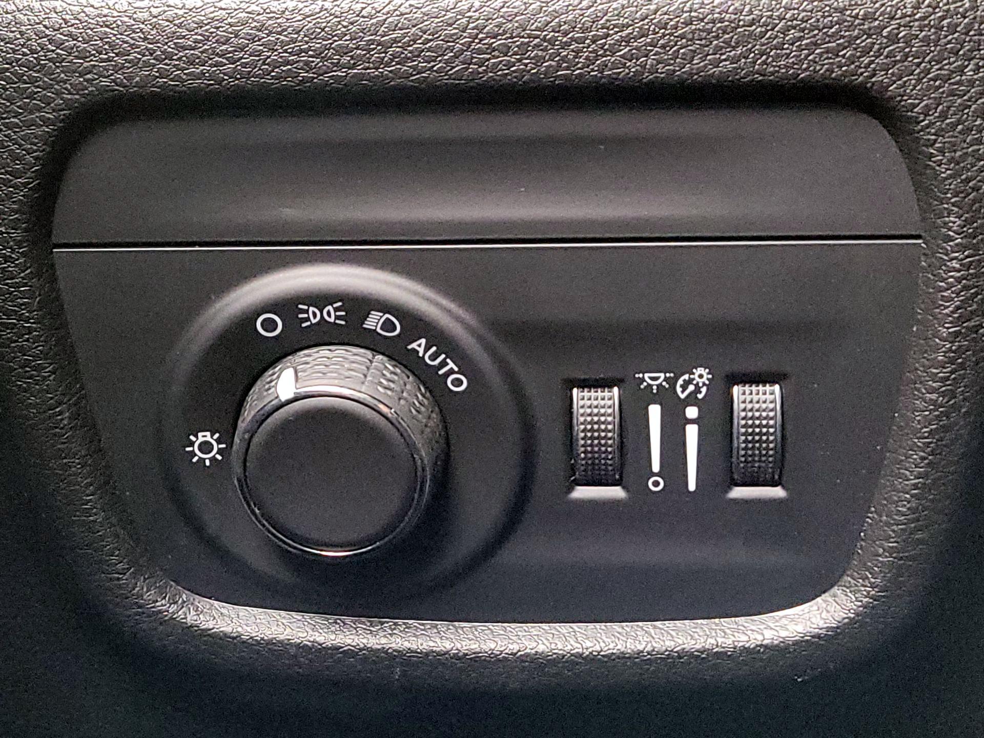 Thumbnail: 2023 Jeep Grand Cherokee - 13