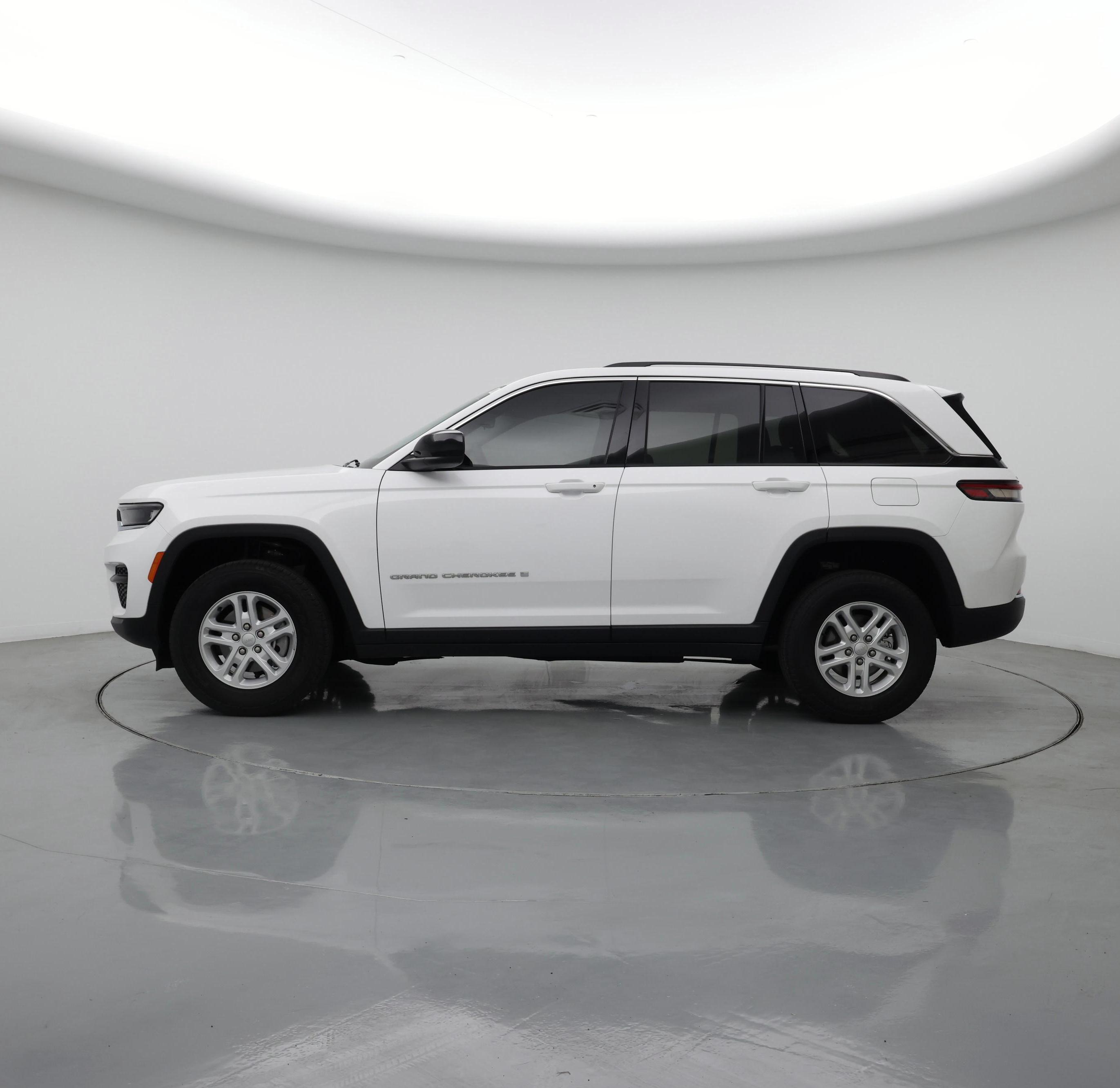 Thumbnail: 2023 Jeep Grand Cherokee - 3