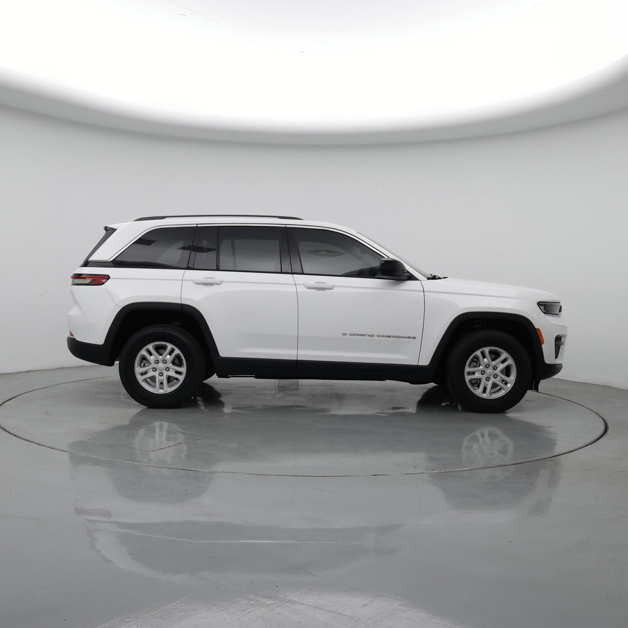 Thumbnail: 2023 Jeep Grand Cherokee - 7