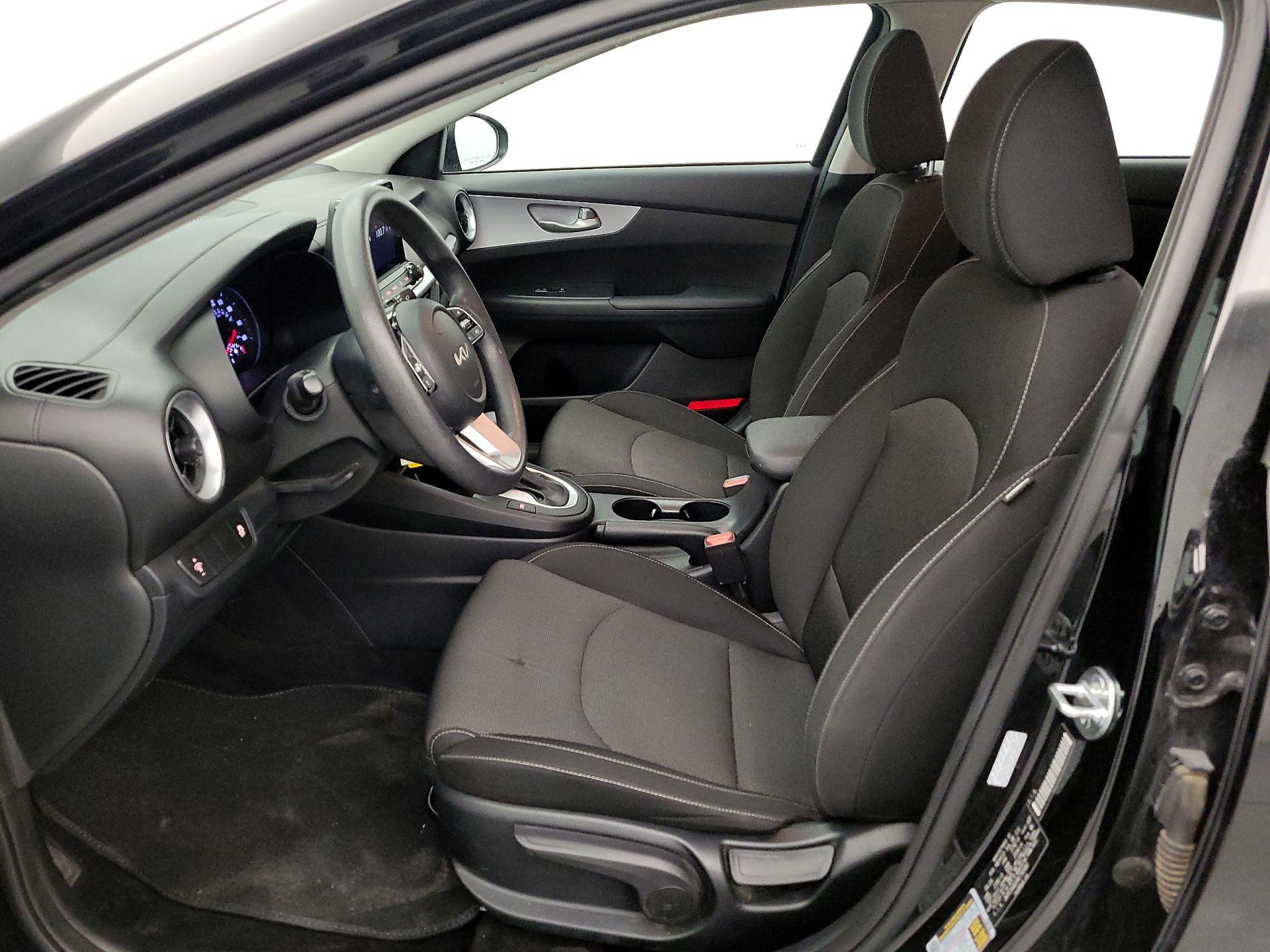 Thumbnail: 2024 Kia Forte - 11