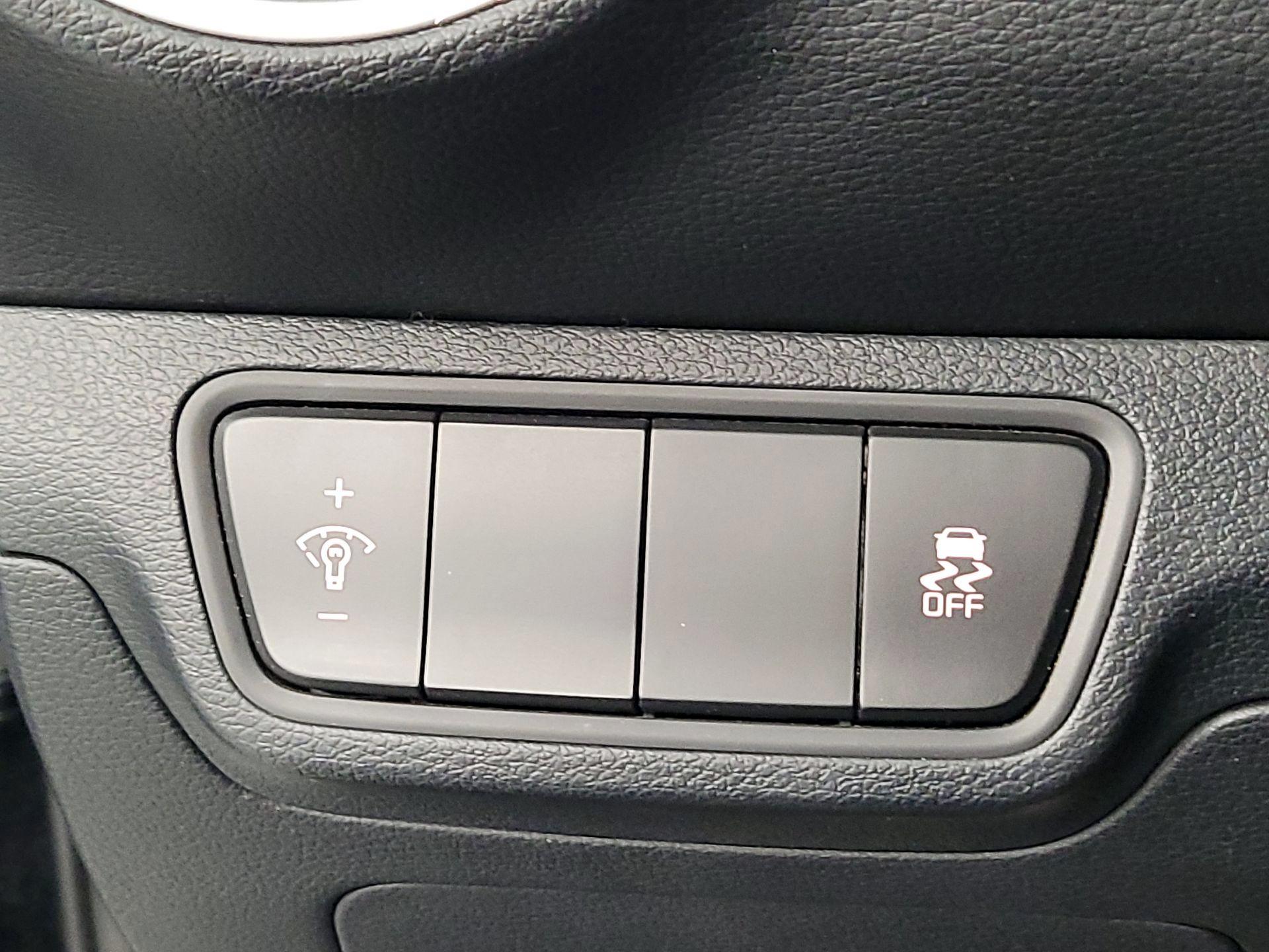 Thumbnail: 2024 Kia Forte - 13