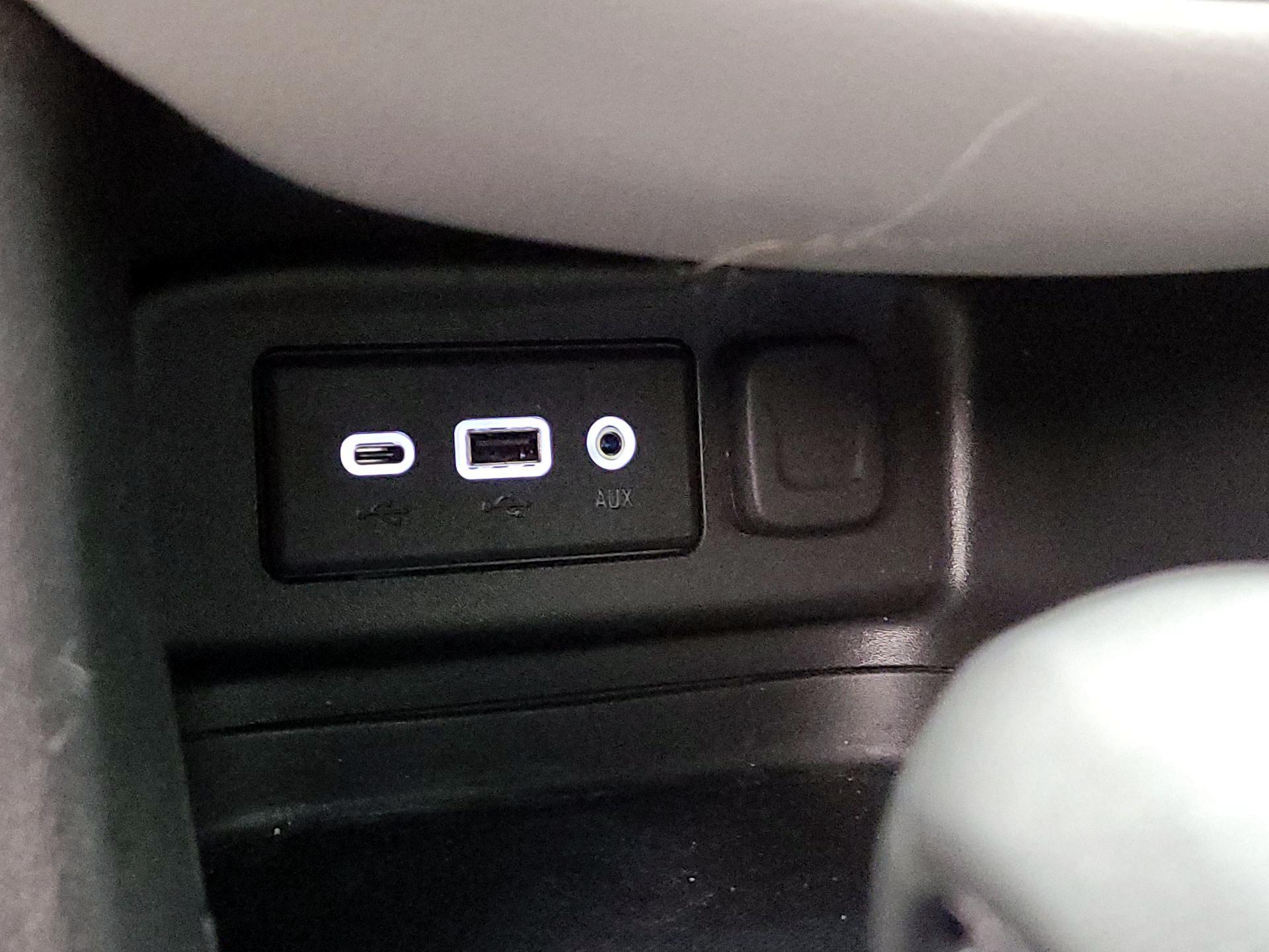 Thumbnail: 2024 Chevrolet Equinox - 18