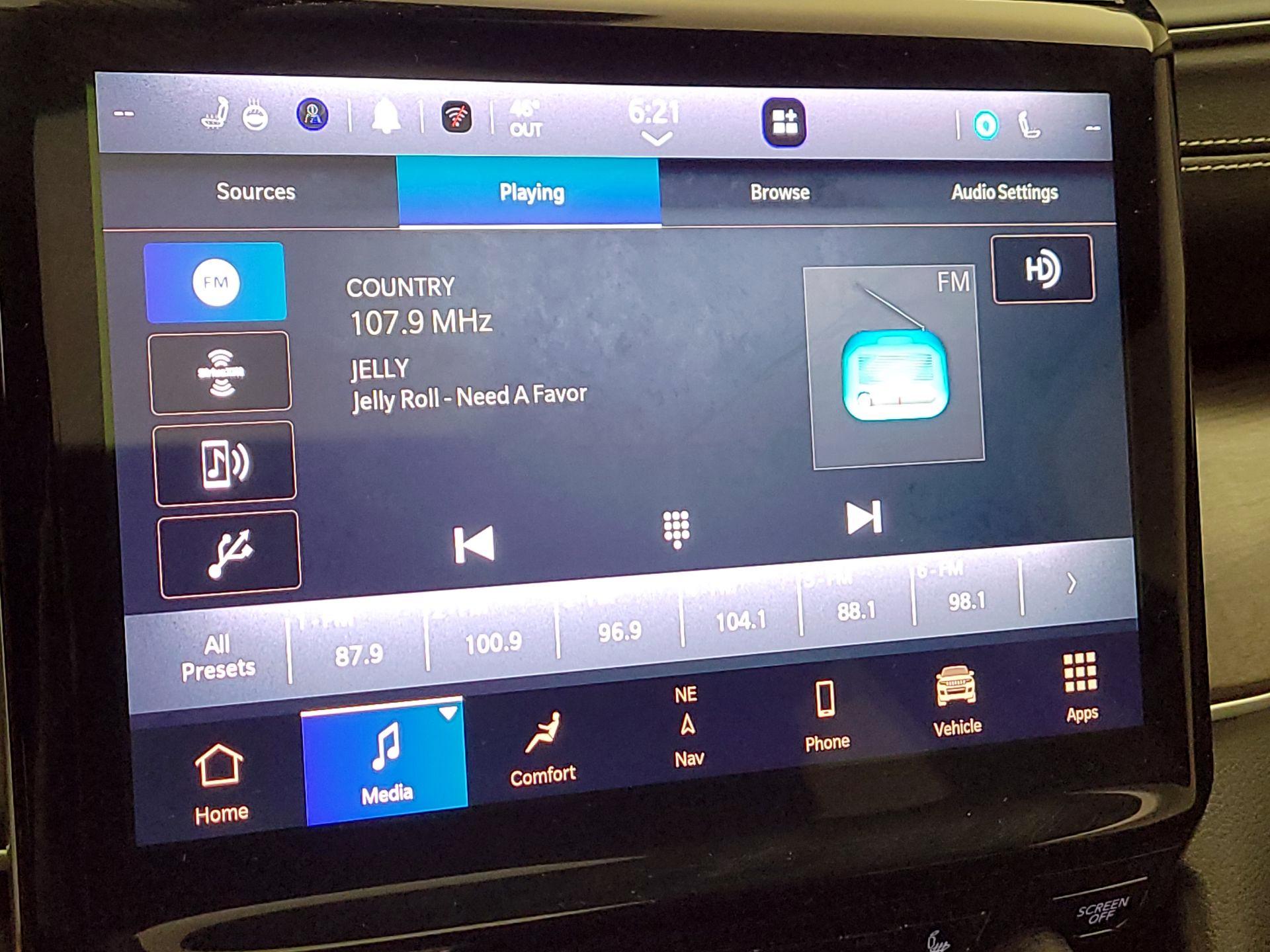 Thumbnail: 2024 Jeep Grand Cherokee - 16