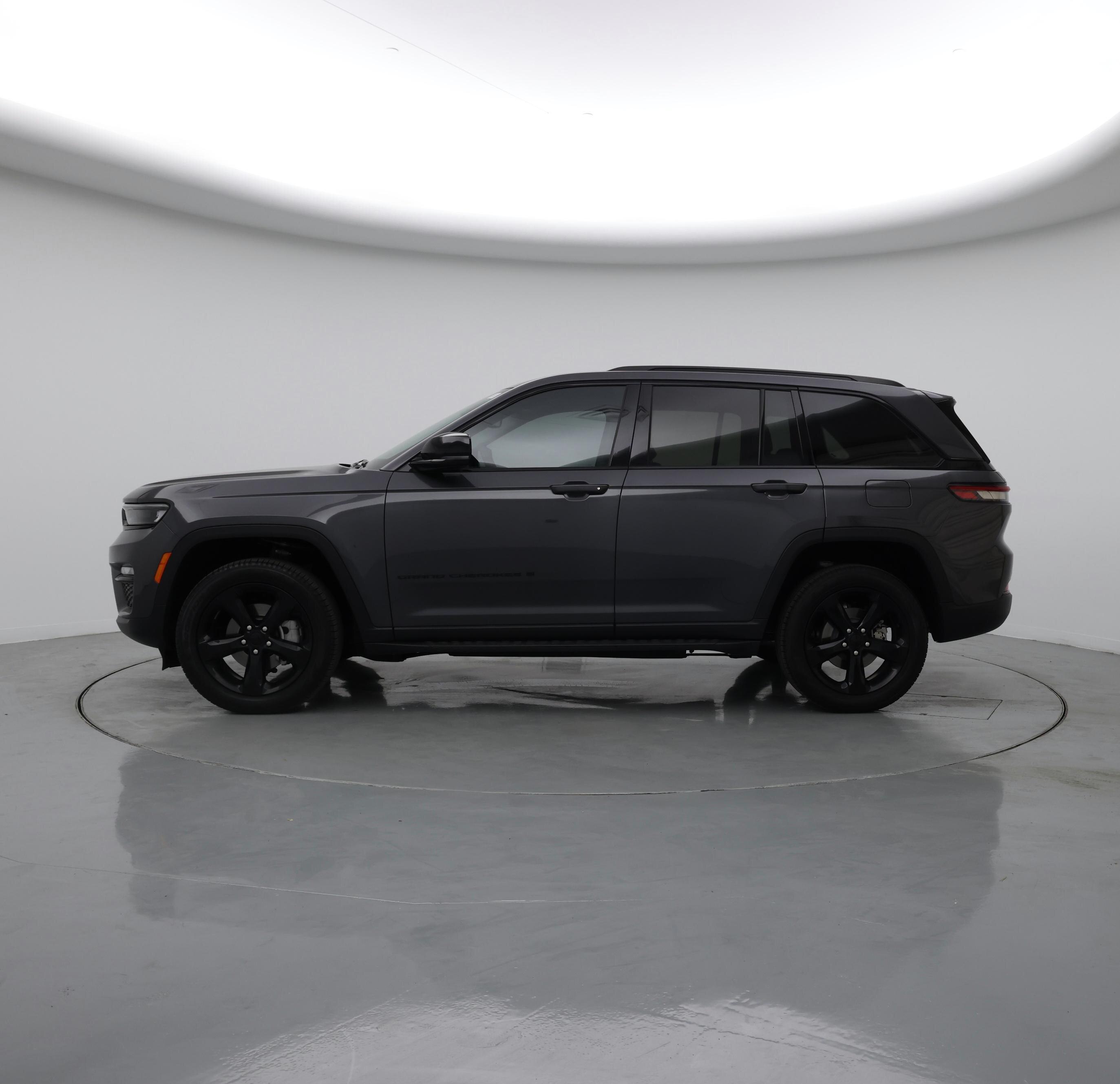 Thumbnail: 2024 Jeep Grand Cherokee - 3