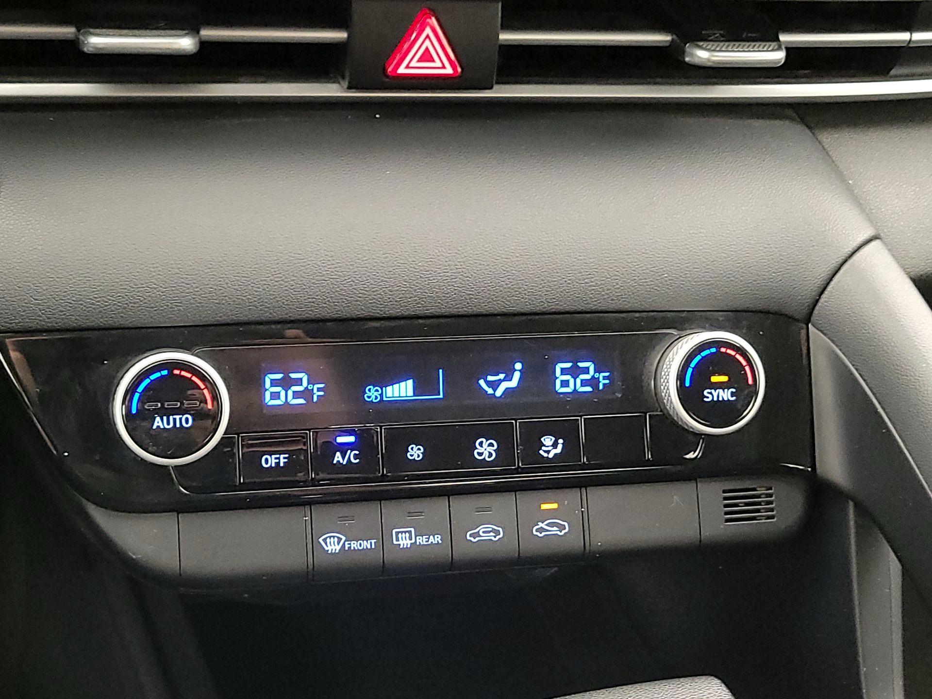 Thumbnail: 2021 Hyundai Elantra - 16