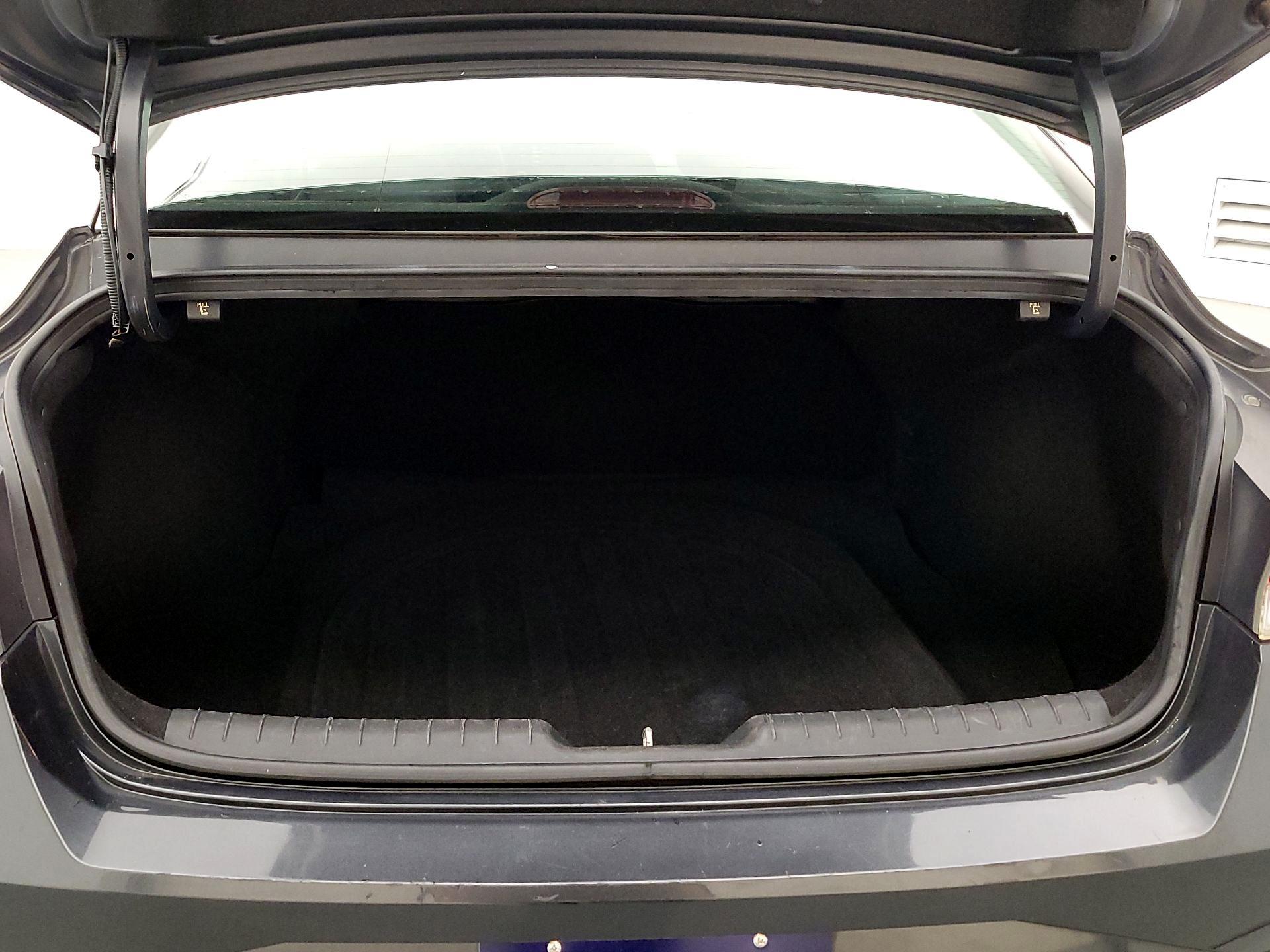 Thumbnail: 2021 Hyundai Elantra - 20