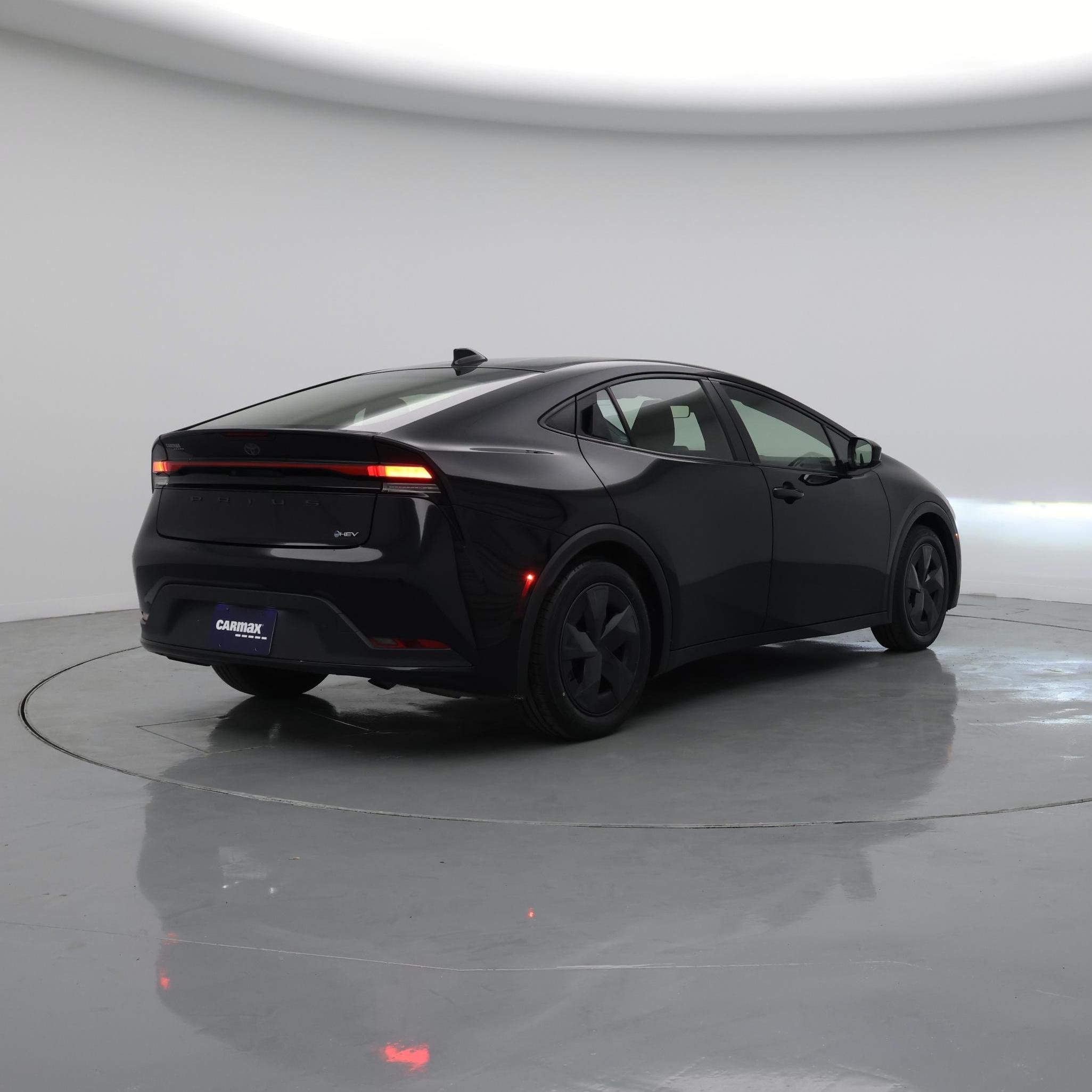 Thumbnail: 2024 Toyota Prius - 8