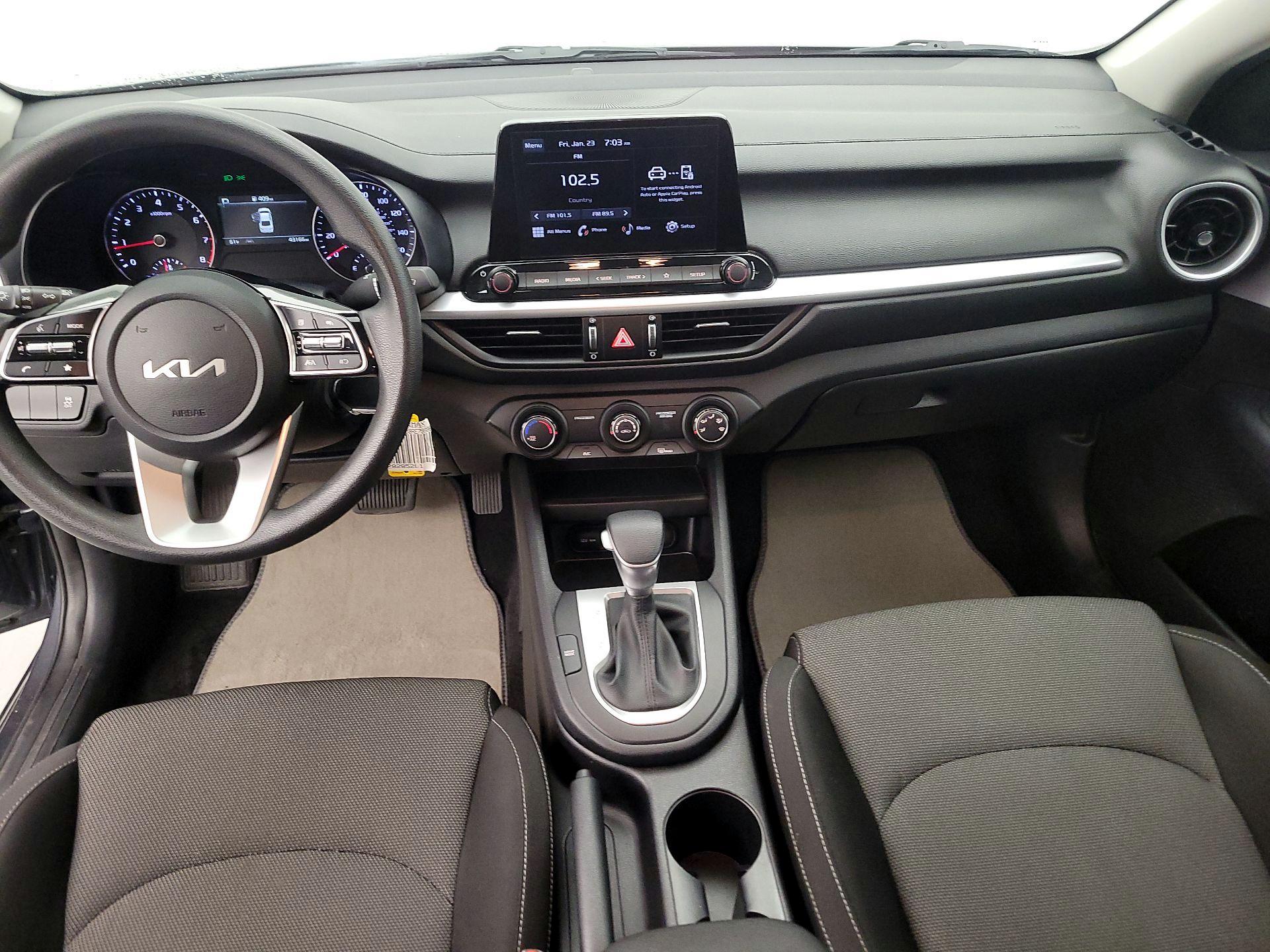 Thumbnail: 2024 Kia Forte - 9